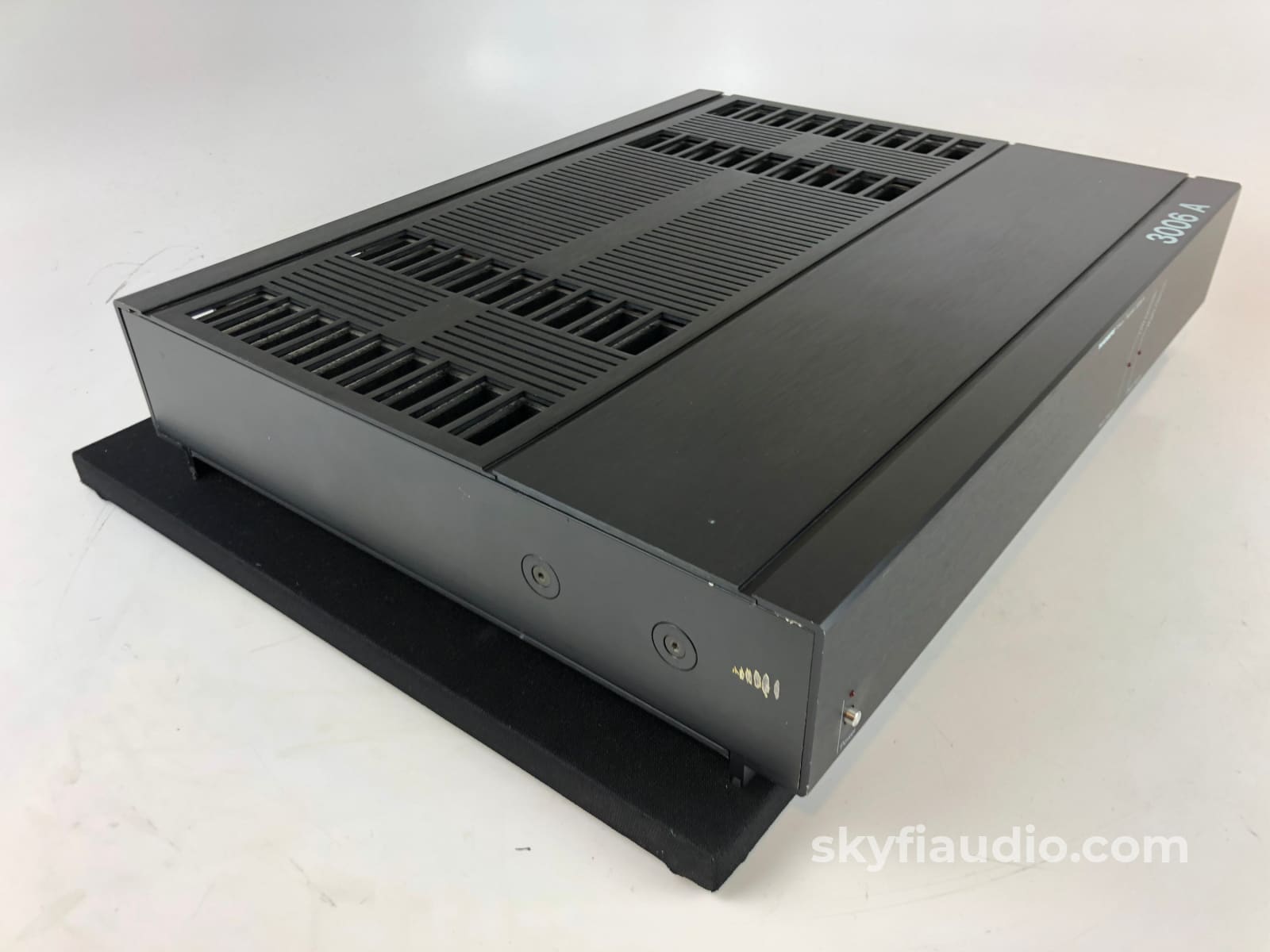 Tandberg Tpa-3006A Solid State Amplifier 2X150W Class-A Made In Norway 120/220V (B)