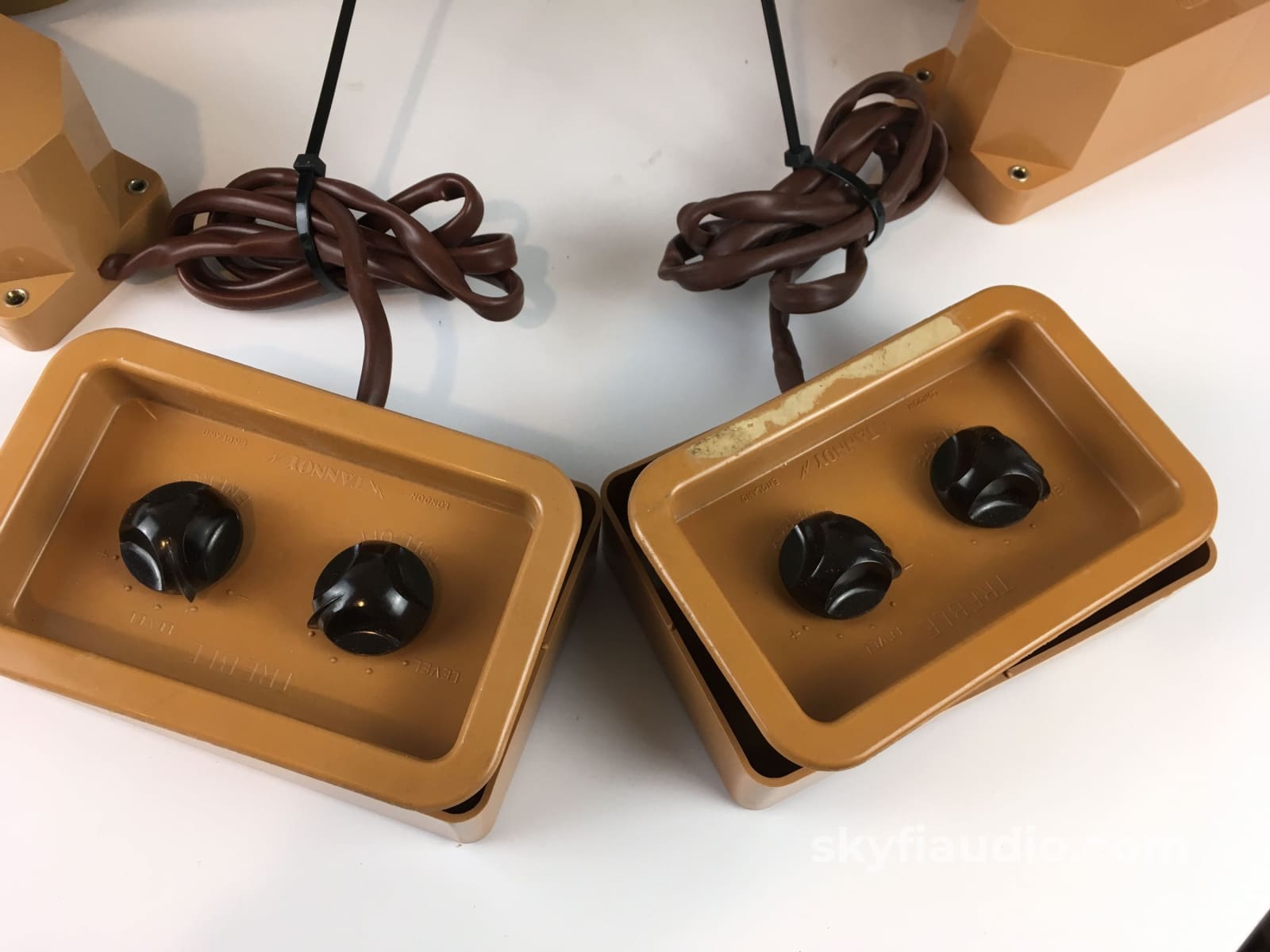 Tannoy 12 Gold Dual Concentric Drivers With Crossovers And Controllers Speakers