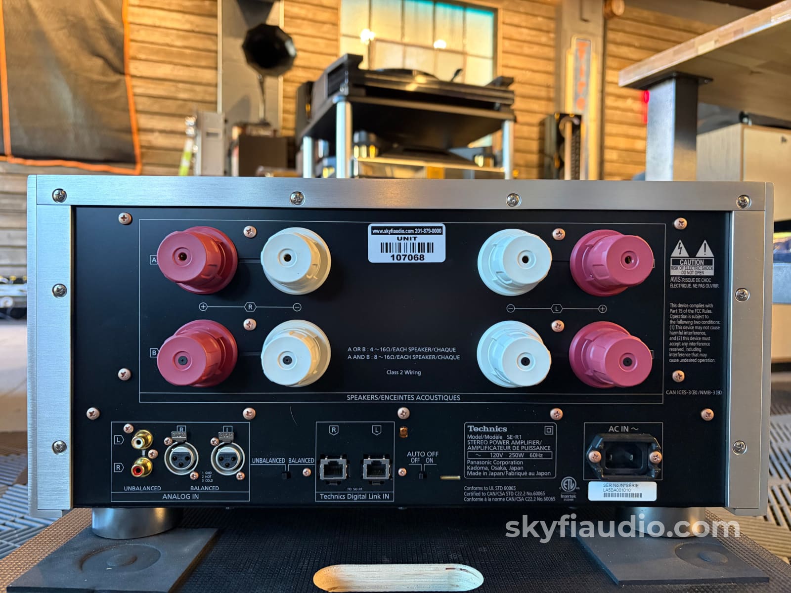 Technics SE-R1 Amplifier - Holy Grail Technics Piece - Near NOS - w/Fr