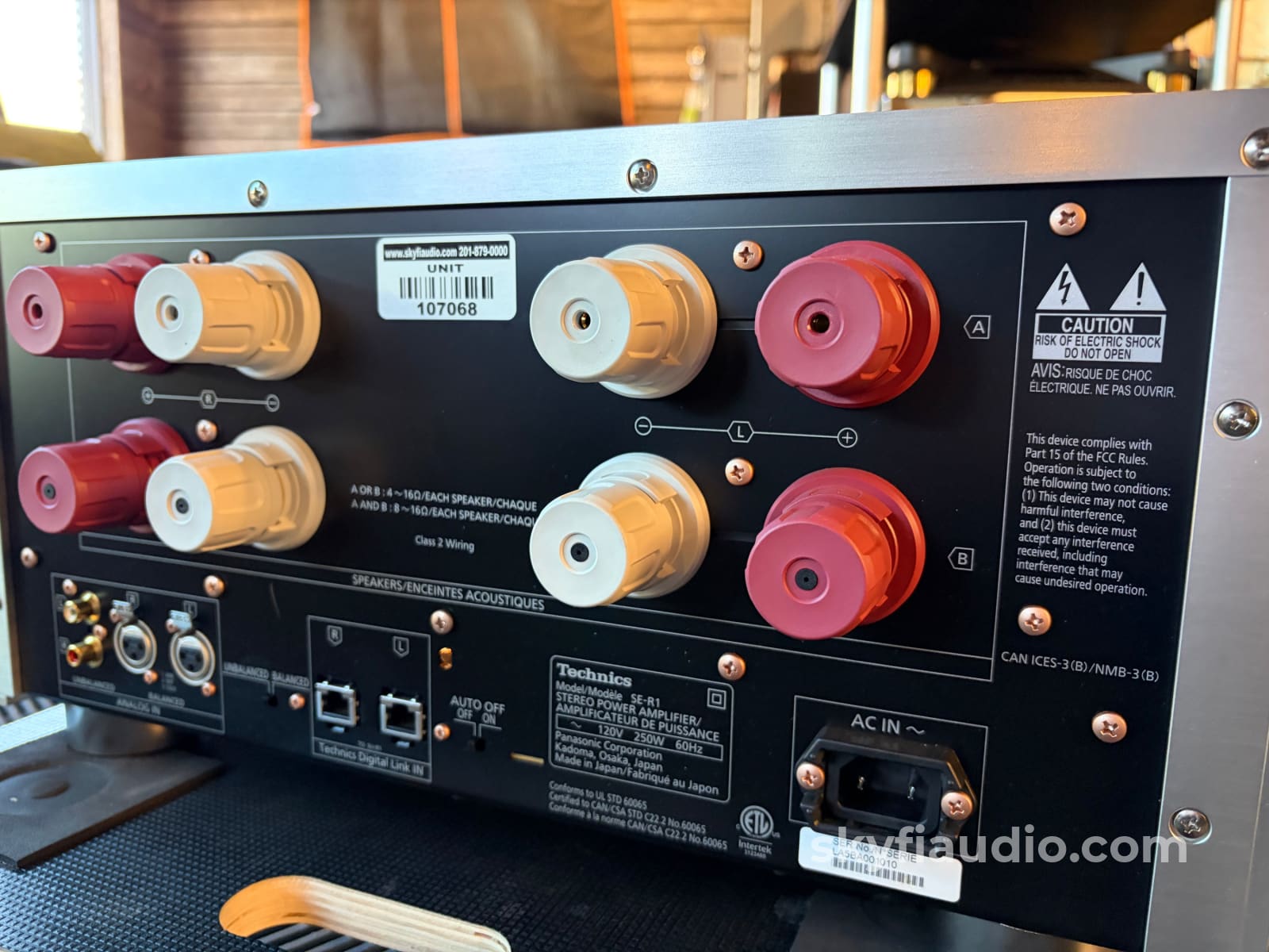 Technics SE-R1 Amplifier - Holy Grail Technics Piece - Near NOS - w/Fr