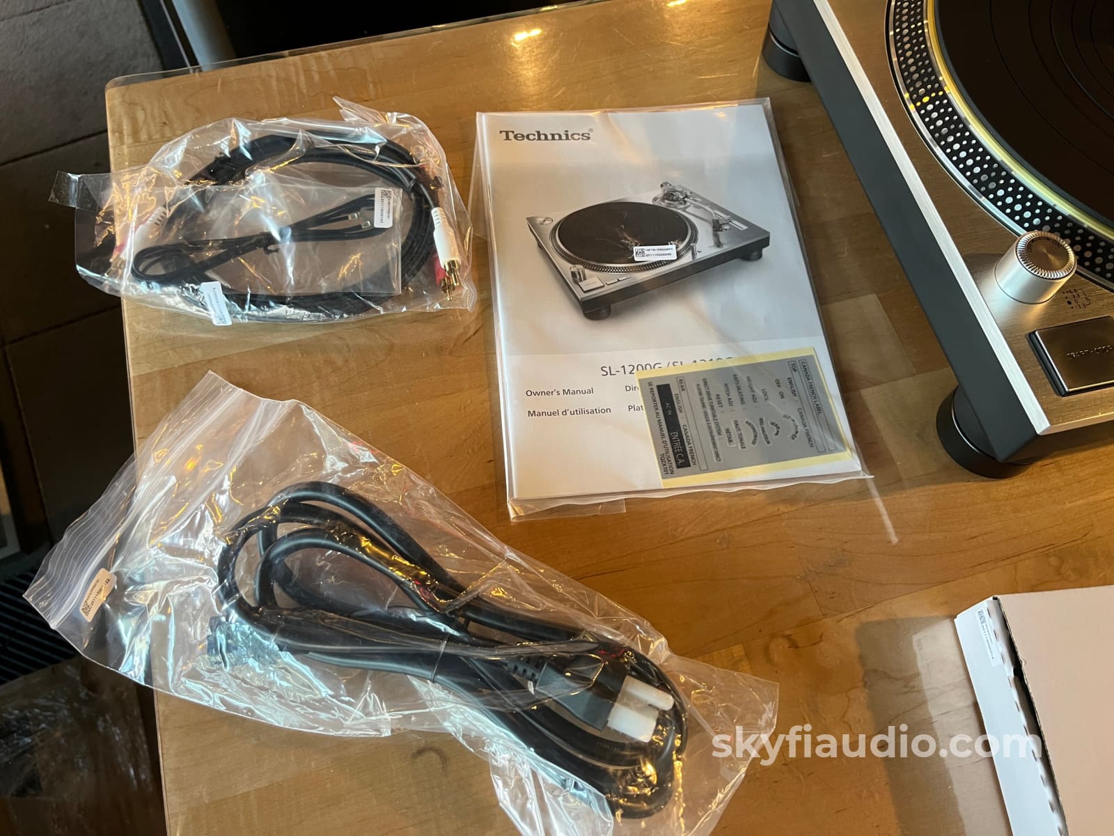 Technics Sl-1200G Turntable W/ Lyra Delos - Pre-Loved - Turntable