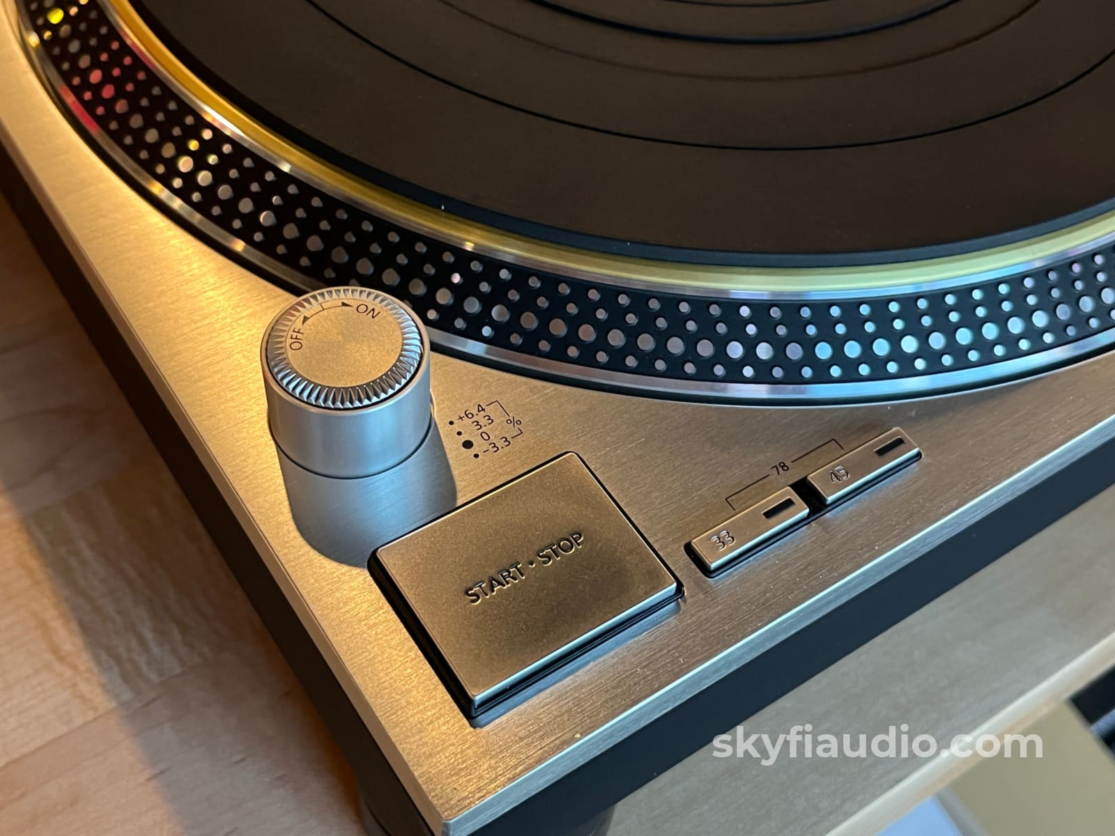 Technics Sl-1200G Turntable W/ Lyra Delos - Pre-Loved - Turntable