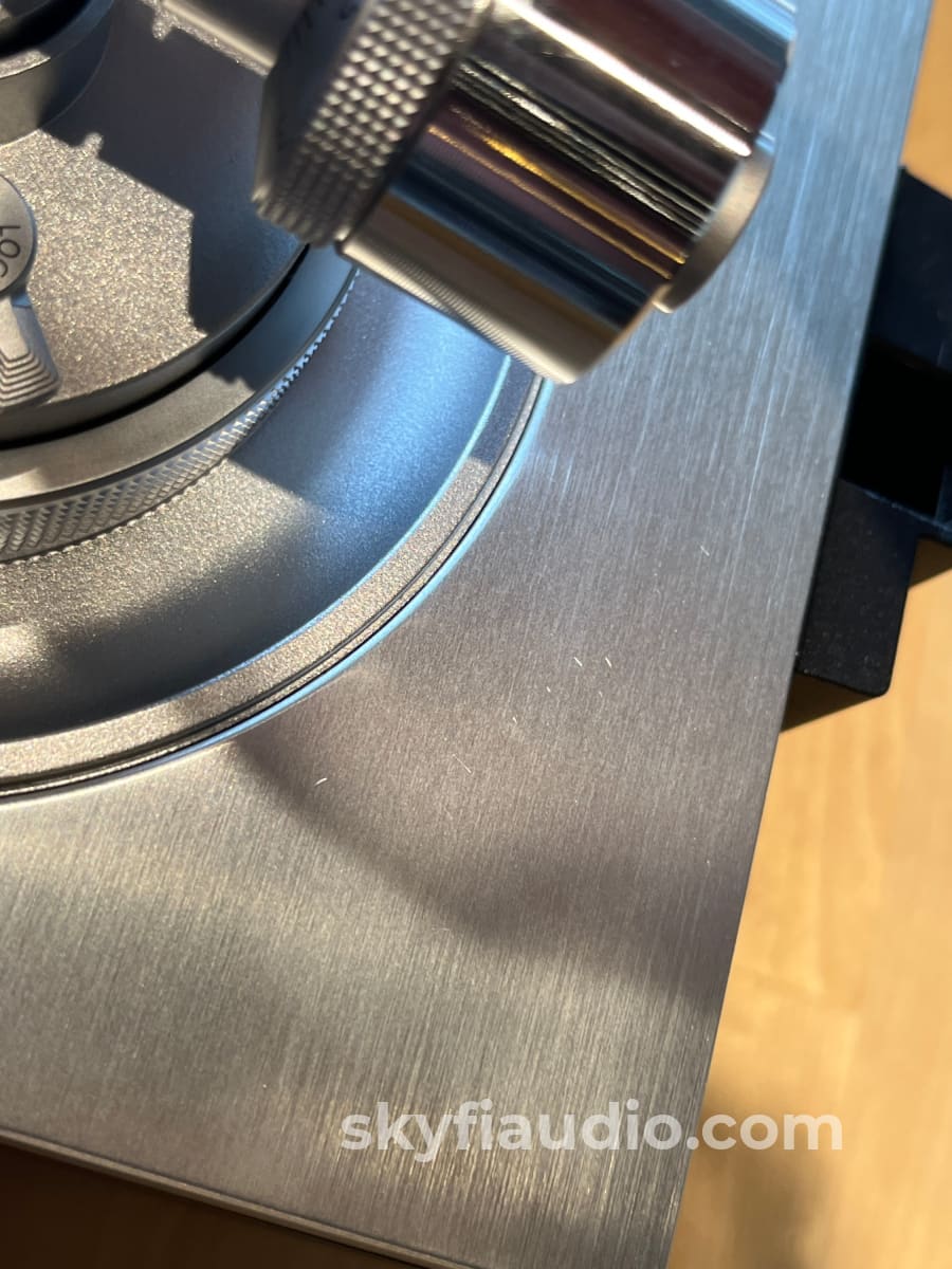 Technics SL-1200G Turntable with New Lyra Delos Cartridge + Kimber TAK-CU - Pre-Loved - Turntable