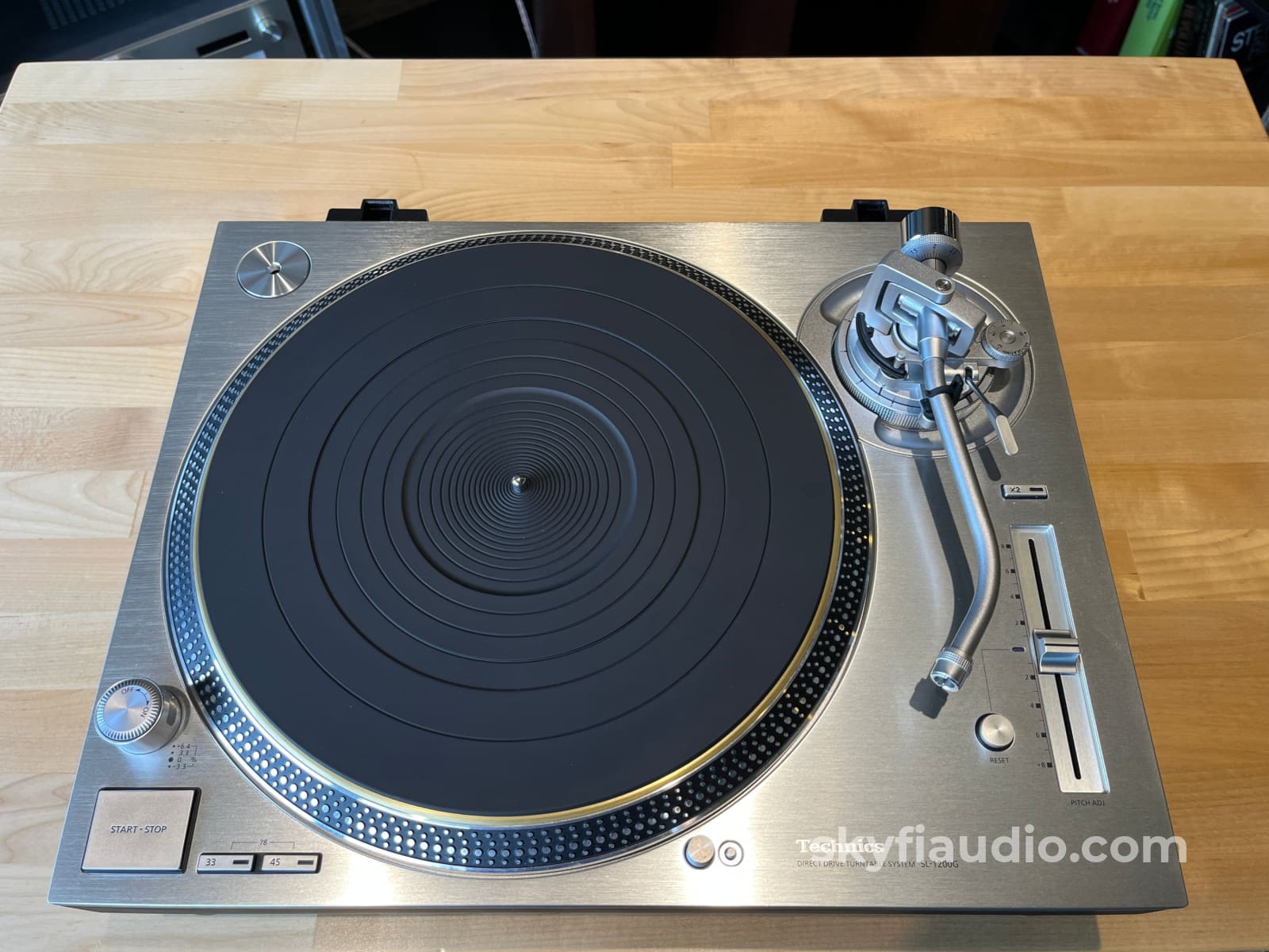 Technics SL-1200G Turntable with New Lyra Delos Cartridge + Kimber TAK-CU - Pre-Loved - Turntable