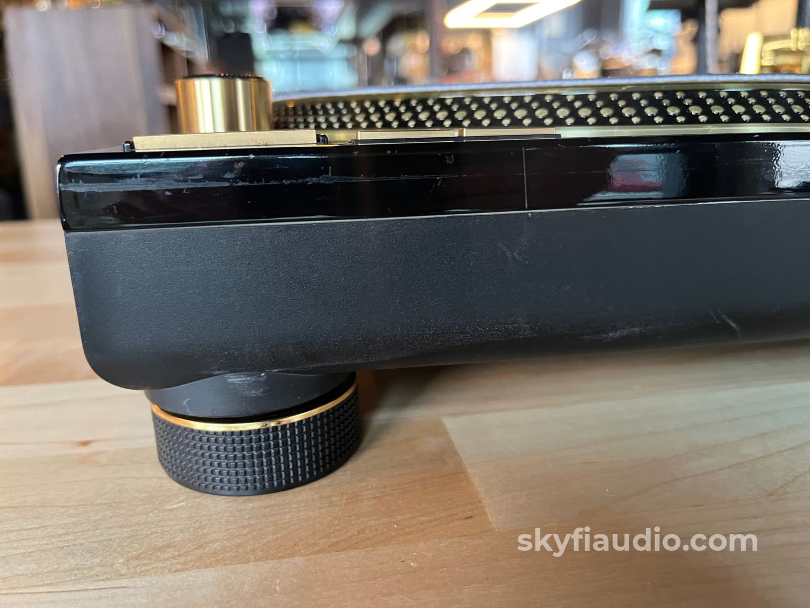 Technics SL-1200GLD Limited Edition Turntable w/ New Lyra Delos MC Phono Cartridge Turntable