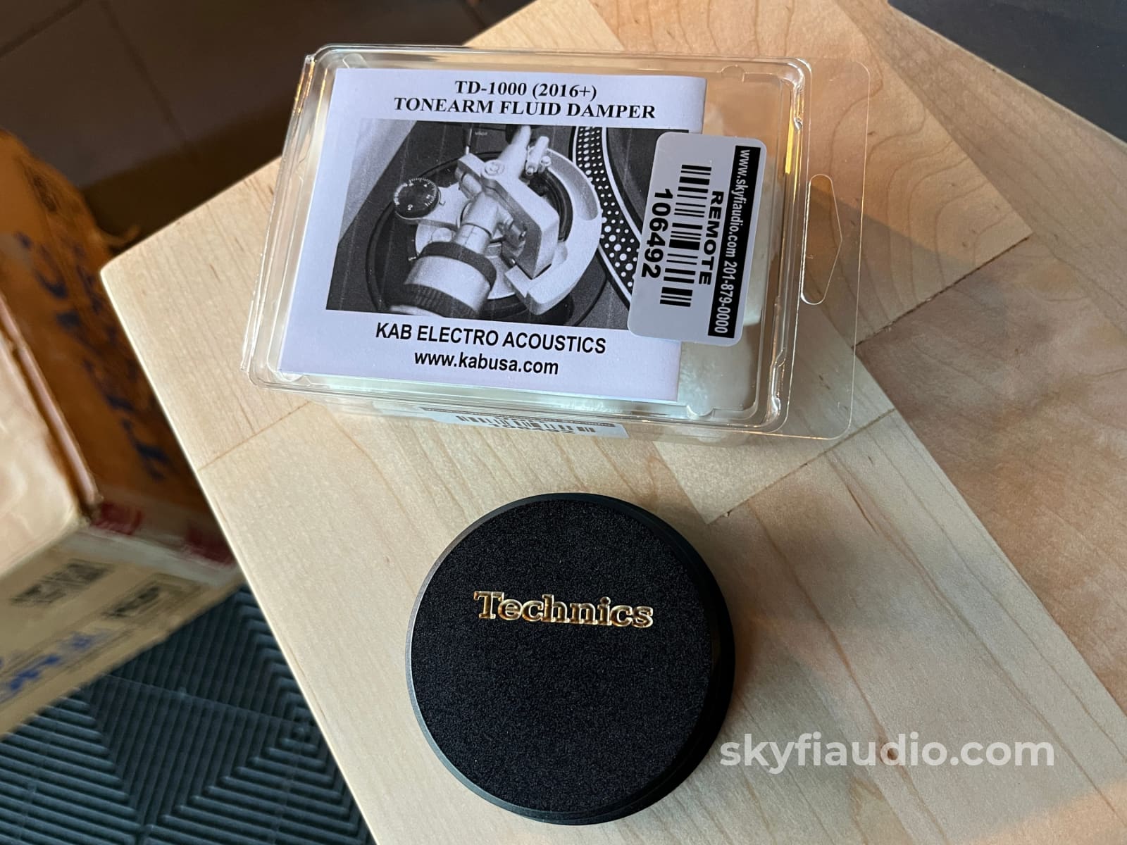 Technics SL-1200Mk7 50th Anniversary Limited Edition - W/ New Hana MH MC Phono Cartridge and Accessories Turntable