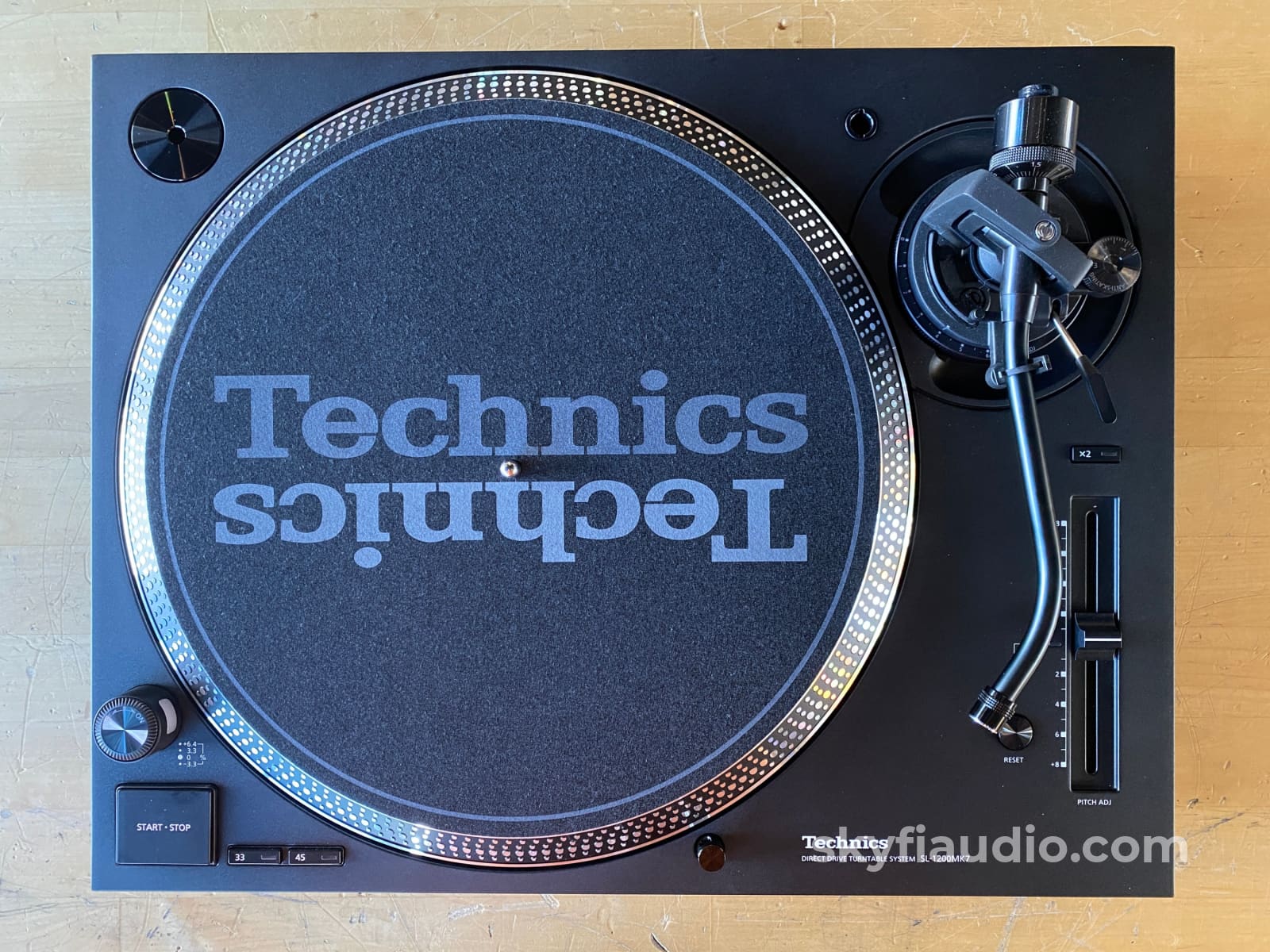 Technics SL-1200MK7 - Like New - With New Sumiko Cartridge