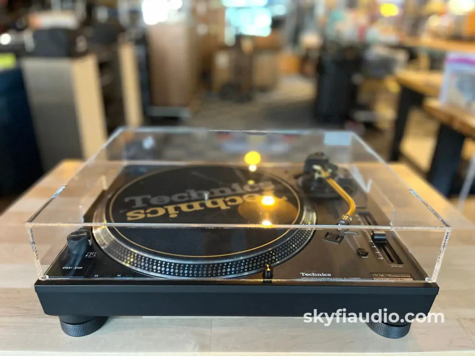 Technics SL-1200MK7 Turntable - W/ New Sumiko Songbird MC Phono Cartridge Turntable