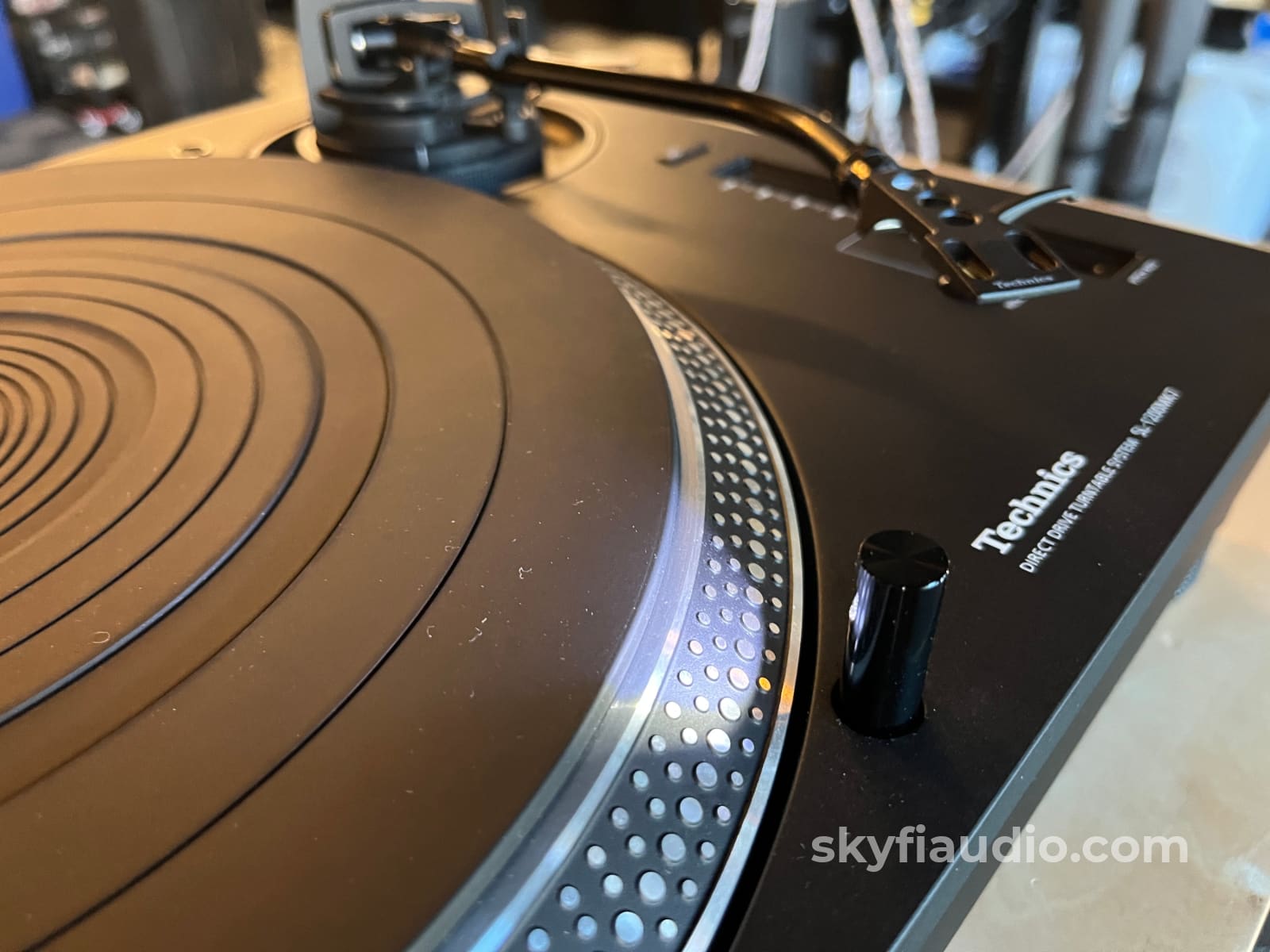 Technics SL-1200MK7 Turntable with New Ortofon 2M Black LVB Phono Cart