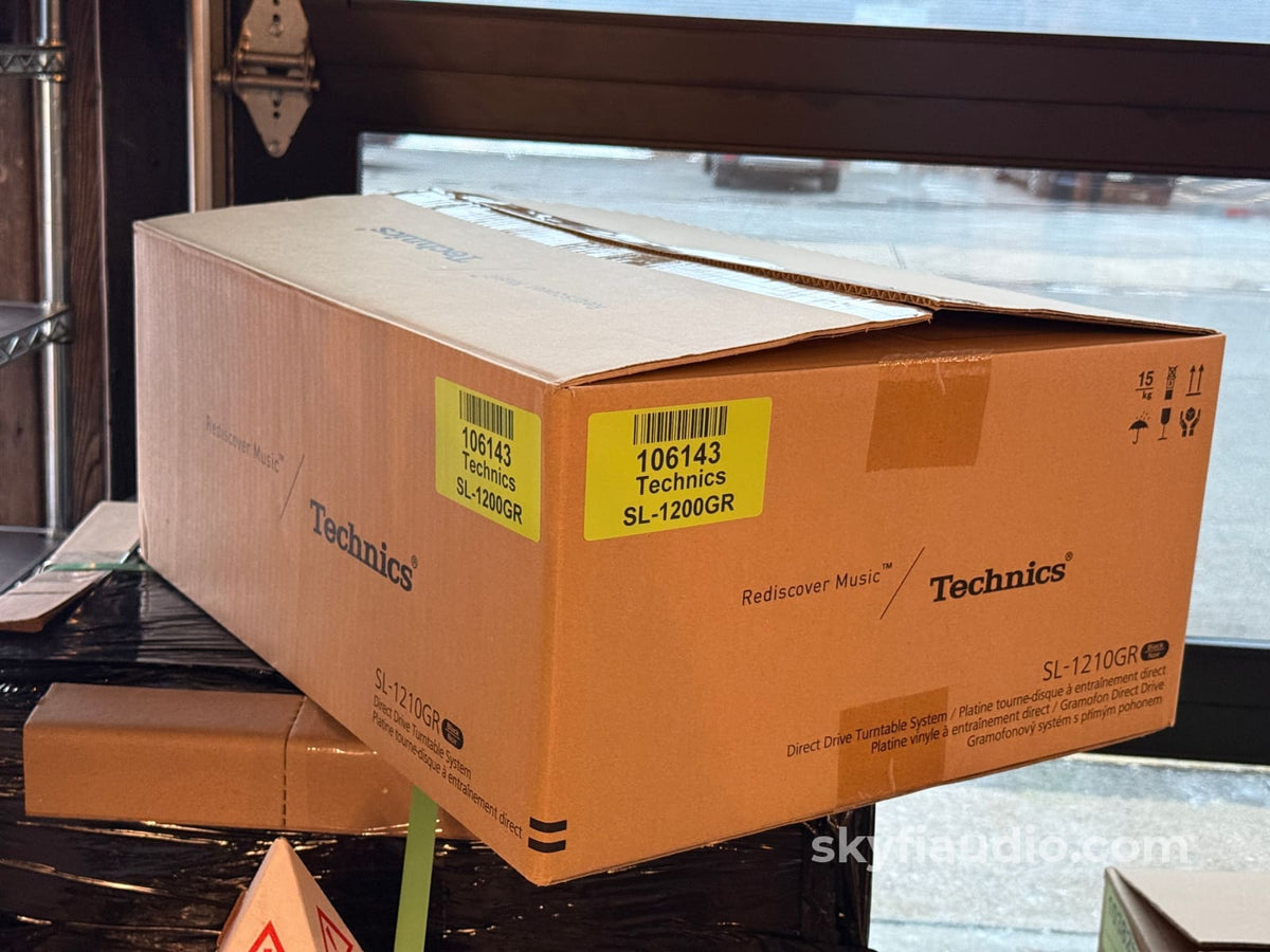 Technics SL-1210GR - Made In Japan Turntable