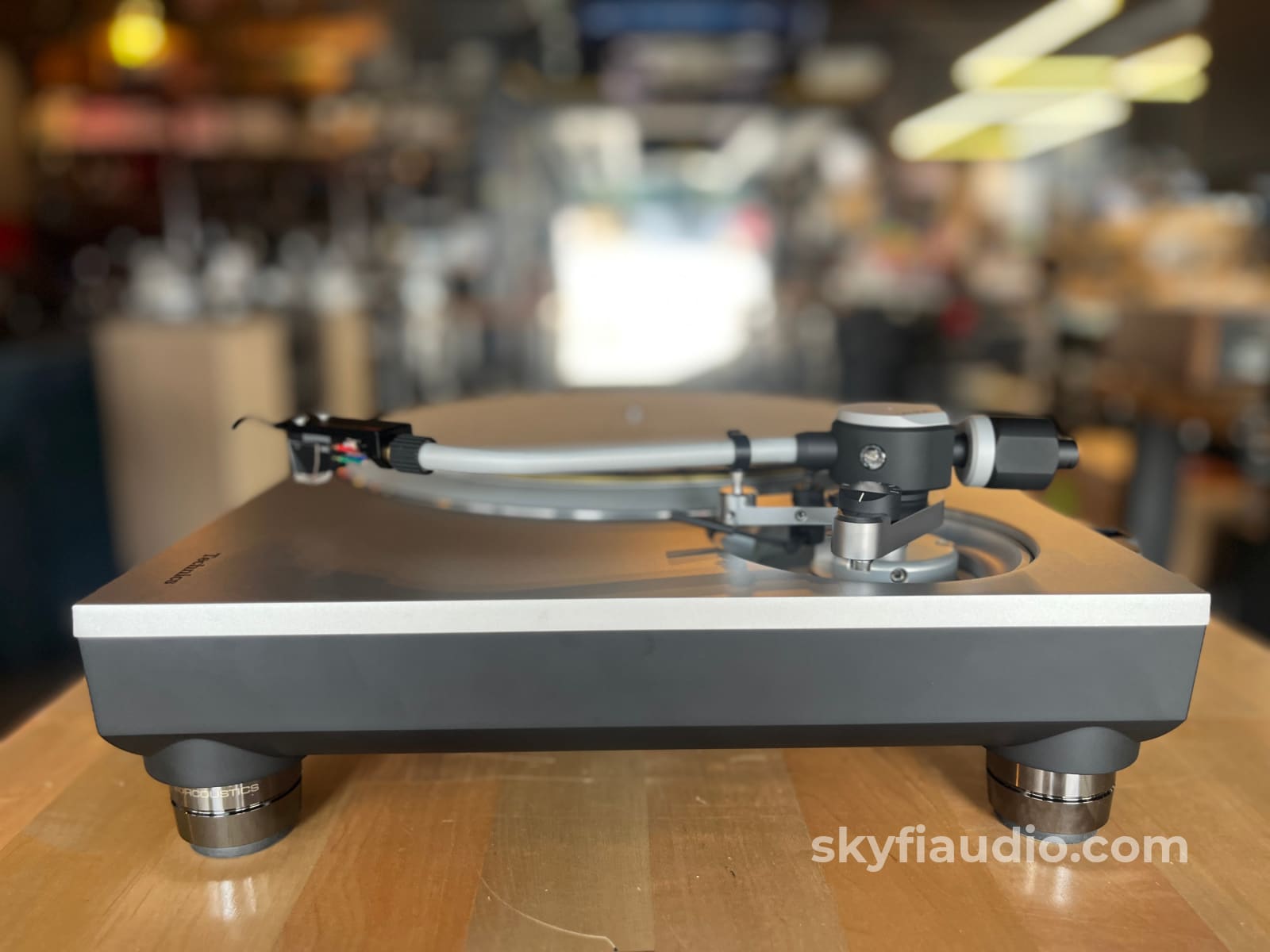 Technics SL-1300G Turntable- Ortofon Build Turntable