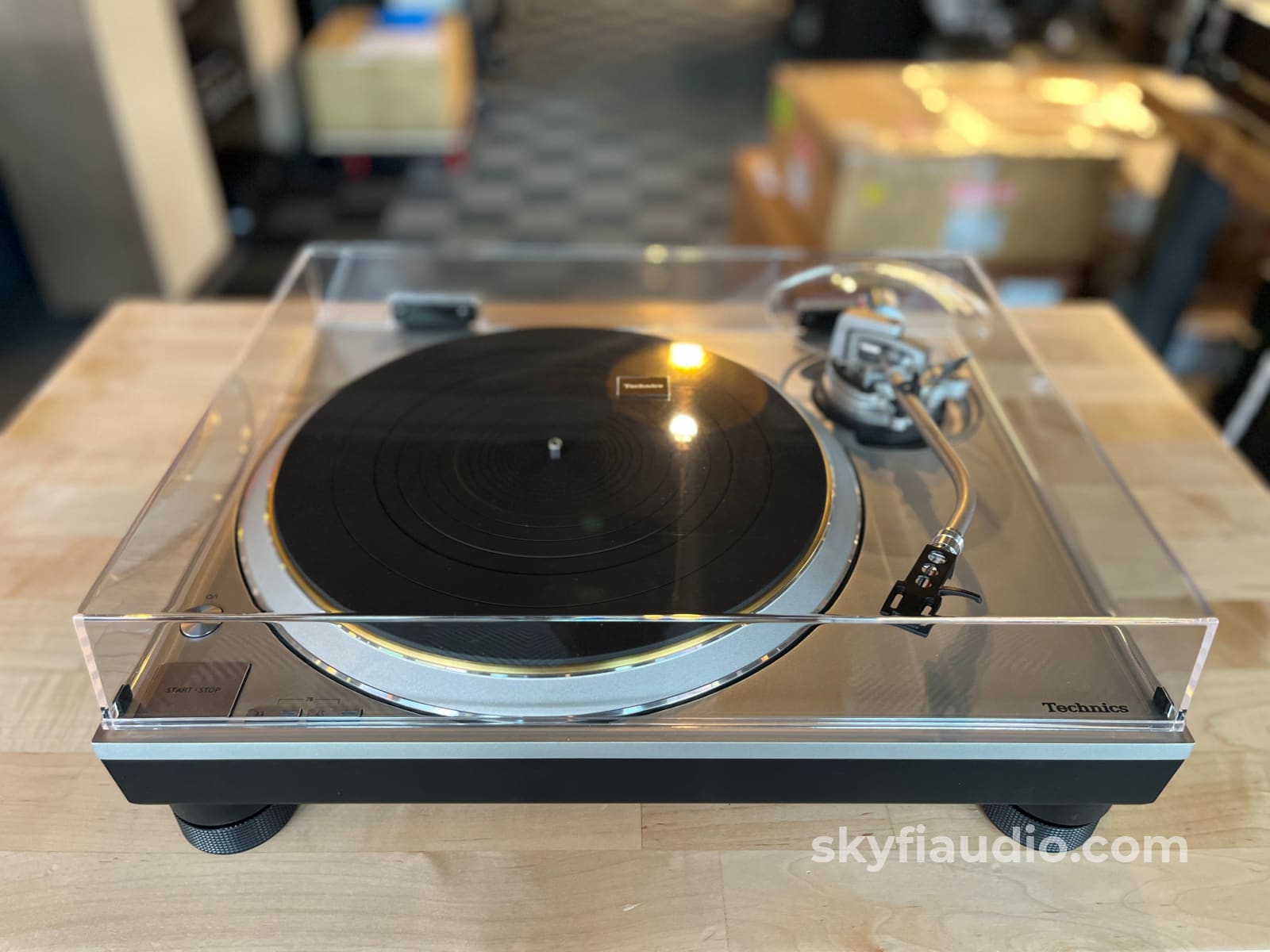 Technics SL-1300G Turntable - Pre-Loved Turntable