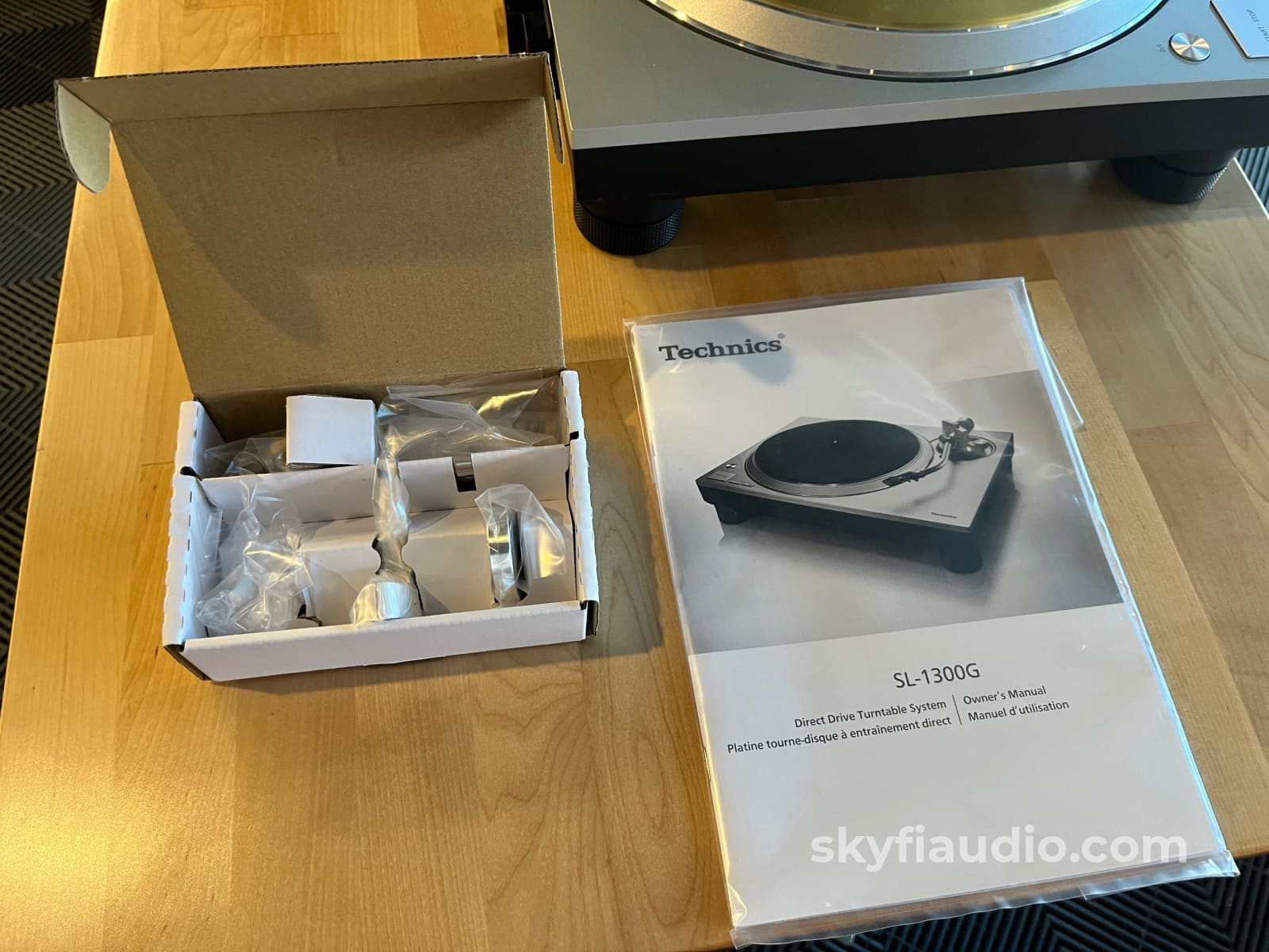Technics SL-1300G Turntable - Pre-Loved W/ Sumiko Starling MC Cartridge - Turntable