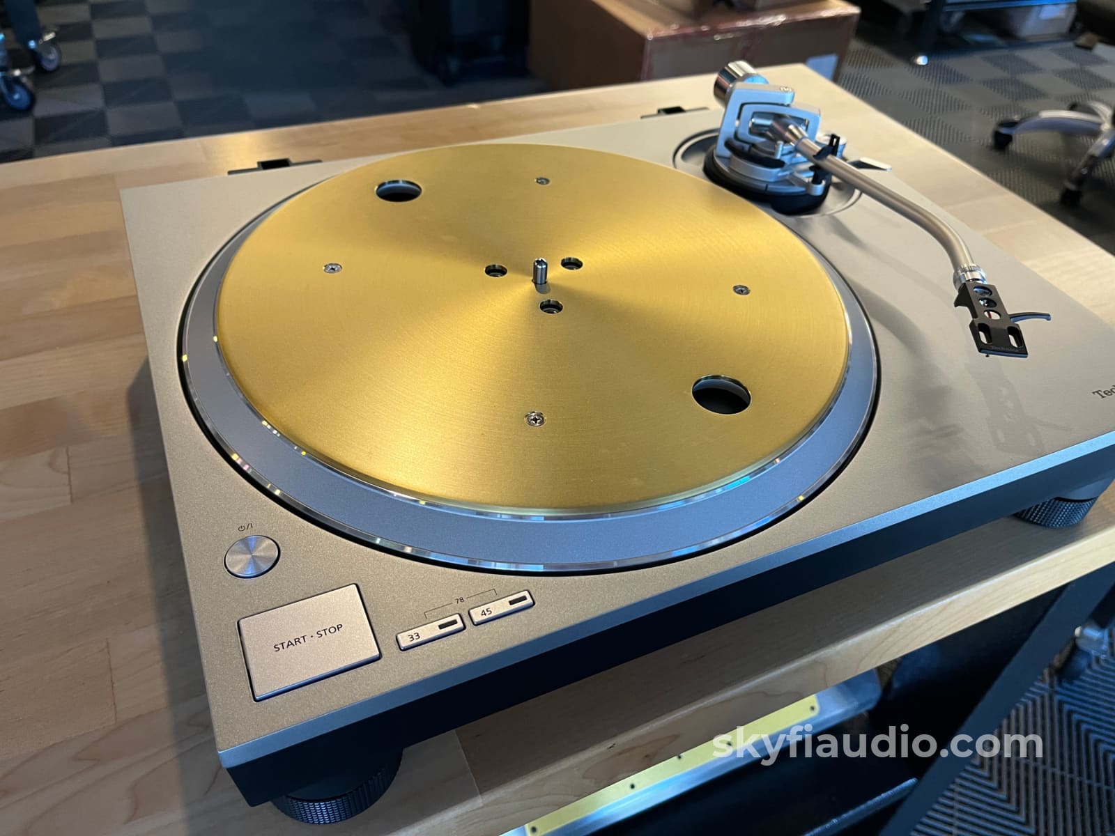 Technics SL-1300G Turntable - Pre-Loved W/ Sumiko Starling MC Cartridge - Turntable