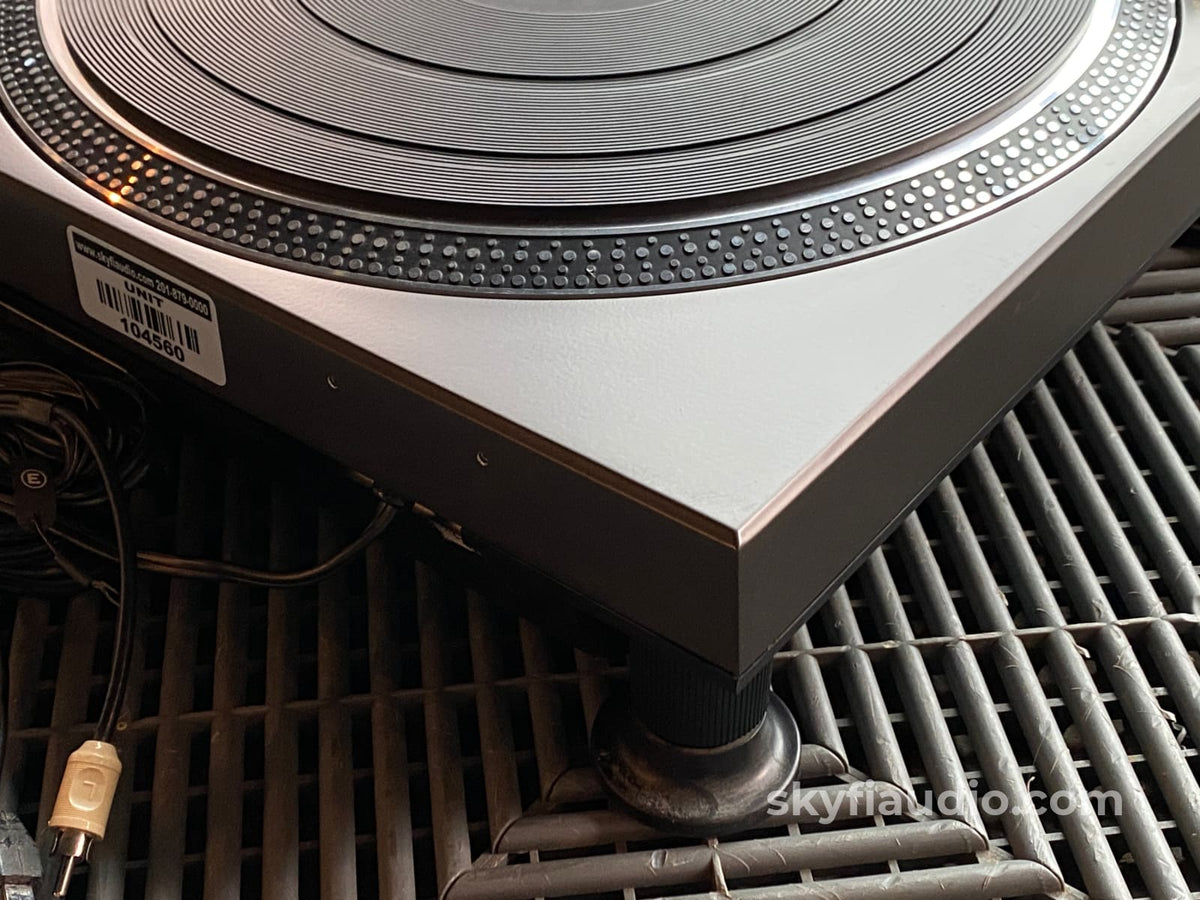 Technics Sl-1350 Semi-Automatic Turntable With New Sumiko Cartridge