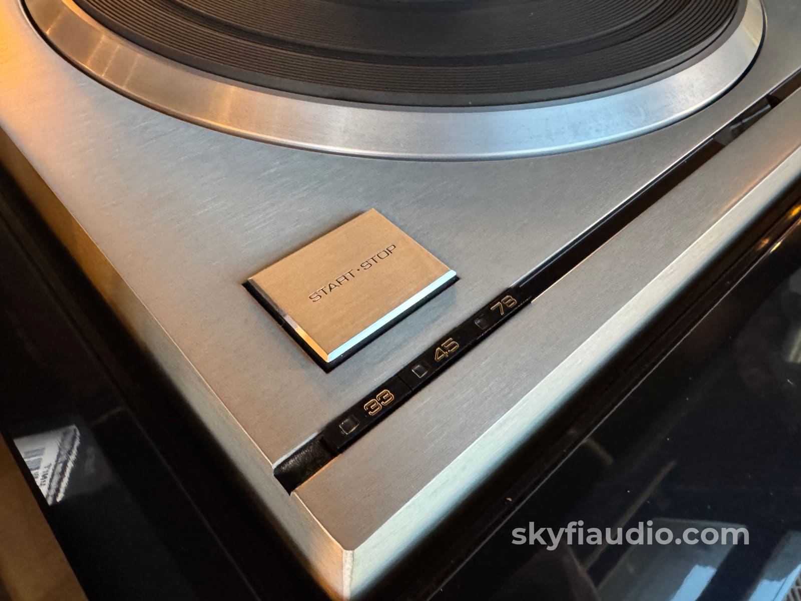 Vintage Technics Sp10 Drive + Plinth W/ Sme Series Iv Tonearm And Hana Sl Cartrige. Turntable