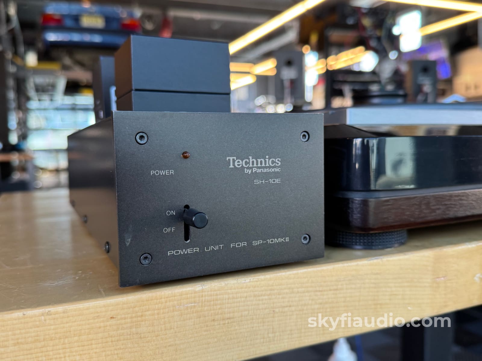 Vintage Technics Sp10 Drive + Plinth W/ Sme Series Iv Tonearm And Hana Sl Cartrige. Turntable