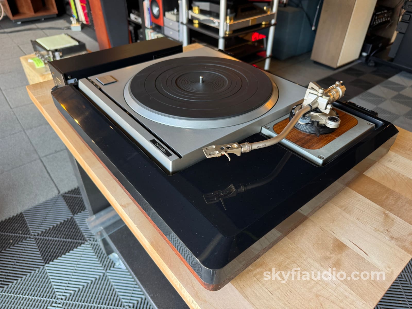 ■Technics/SP10mkII (SP-10mk2) Broadcast Direct Drive turntable + SH10E Power Unit ダイレクトドライブ式ターンテーブル+電源セット TECHNICS SP-10 mk2⁄MkIII Direct Drive DD Professional Studio