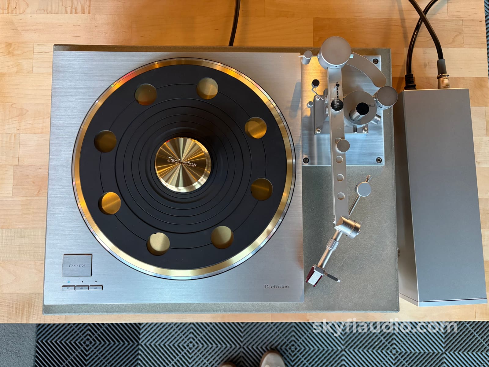 Technics SP-10R Custom Turntable with Concrete Plinth and Rare Dynavec