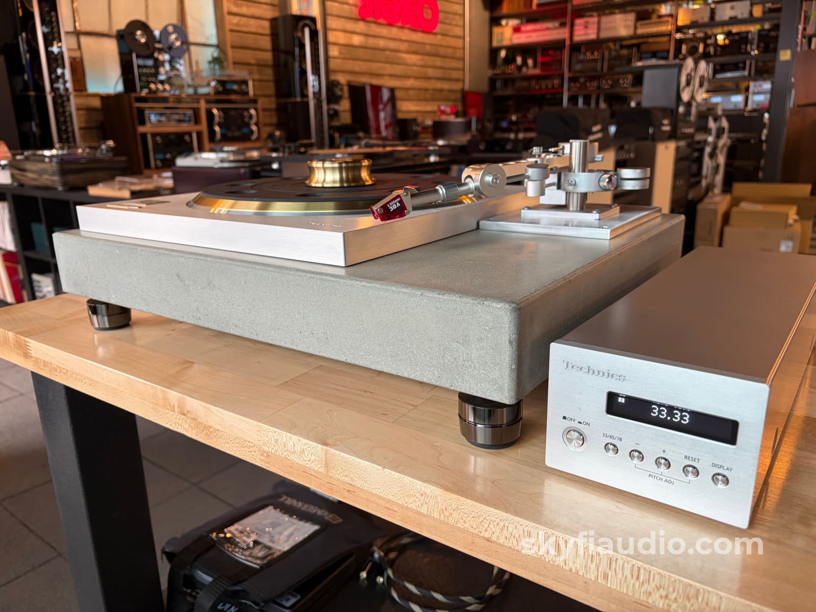 Technics SP-10R Custom Turntable - Concrete Plinth - Dynavector Tonearm Turntable
