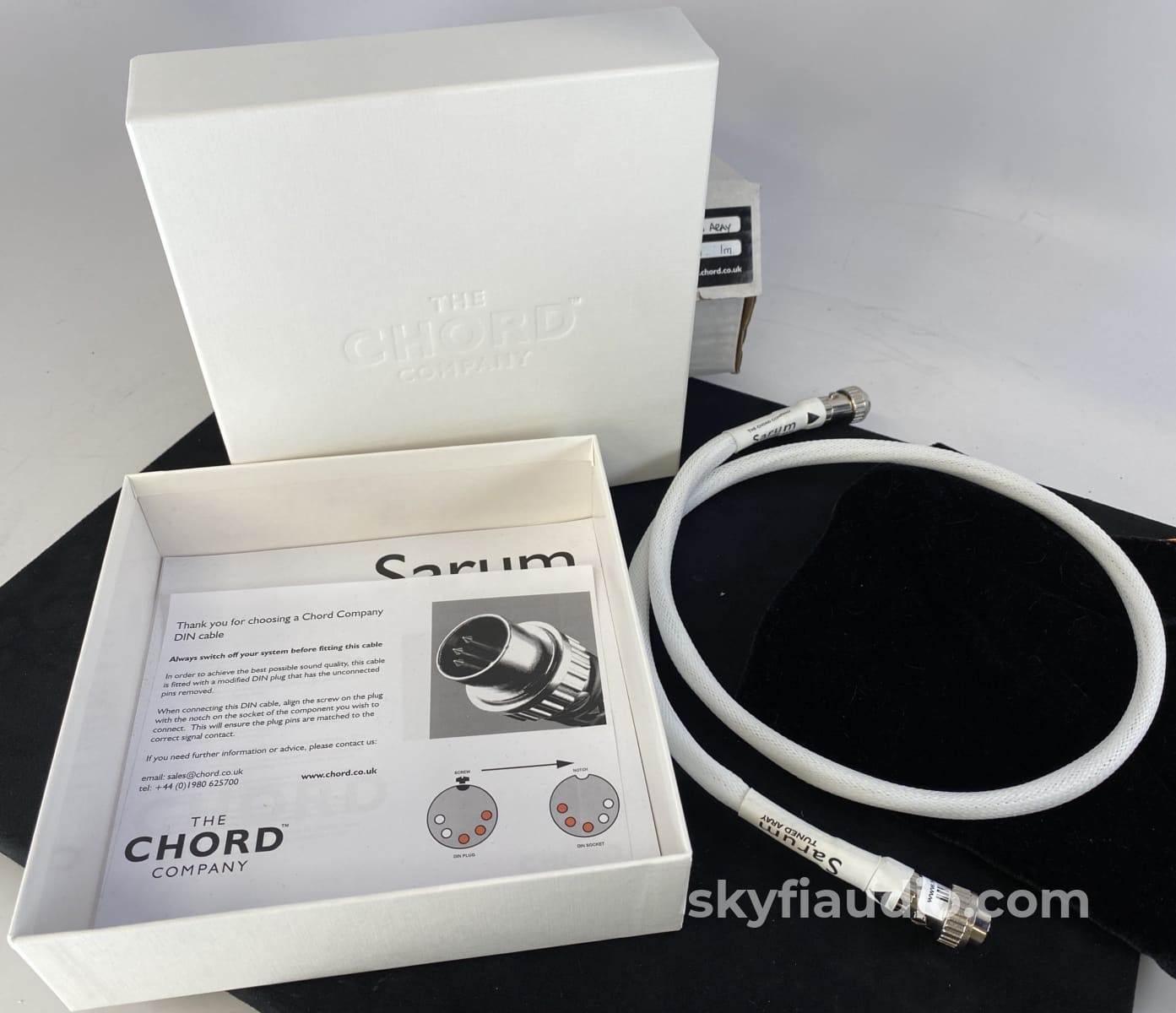 The Chord Company - Sarum Tuned Aray S-Din To For Naim Etc. 1M Cables