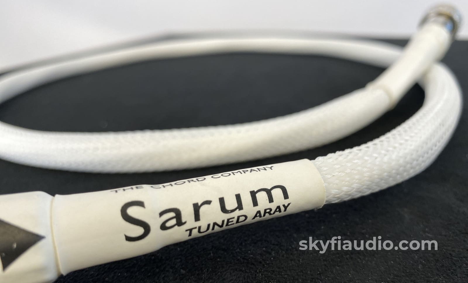 The Chord Company - Sarum Tuned Aray S-Din To For Naim Etc. 1M Cables