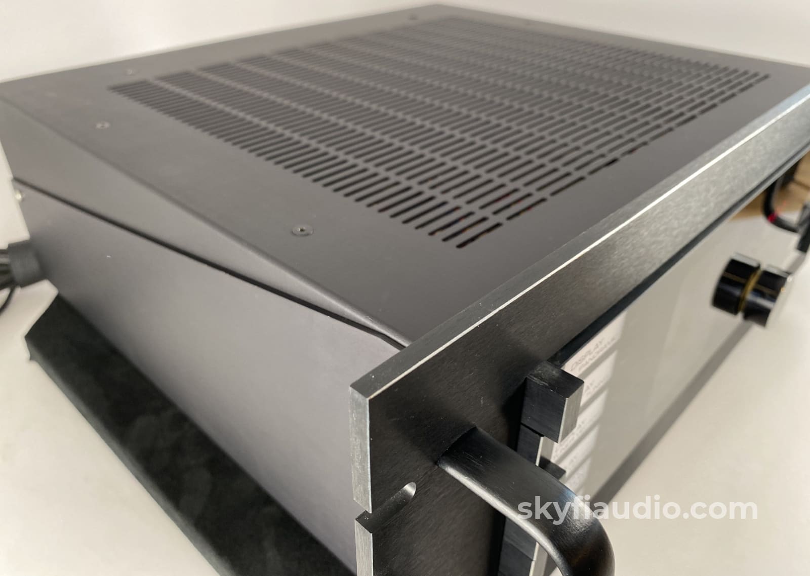 The Sequerra Model No. 1 Broadcast Monitor - Super Rare Rack Mount Studio Edition Tuner