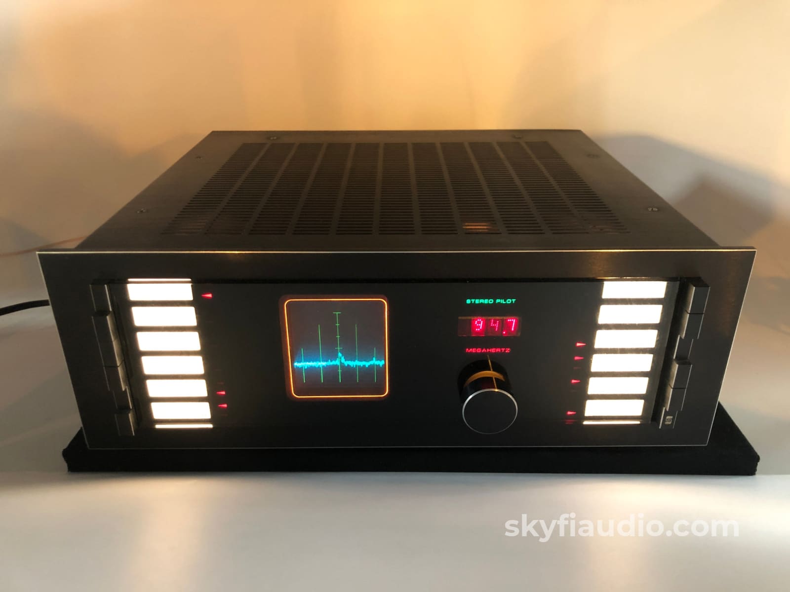 The Sequerra Model No. 1 Broadcast Monitor/Tuner - Top 3 Ever Made! Complete Your Collection Tuner