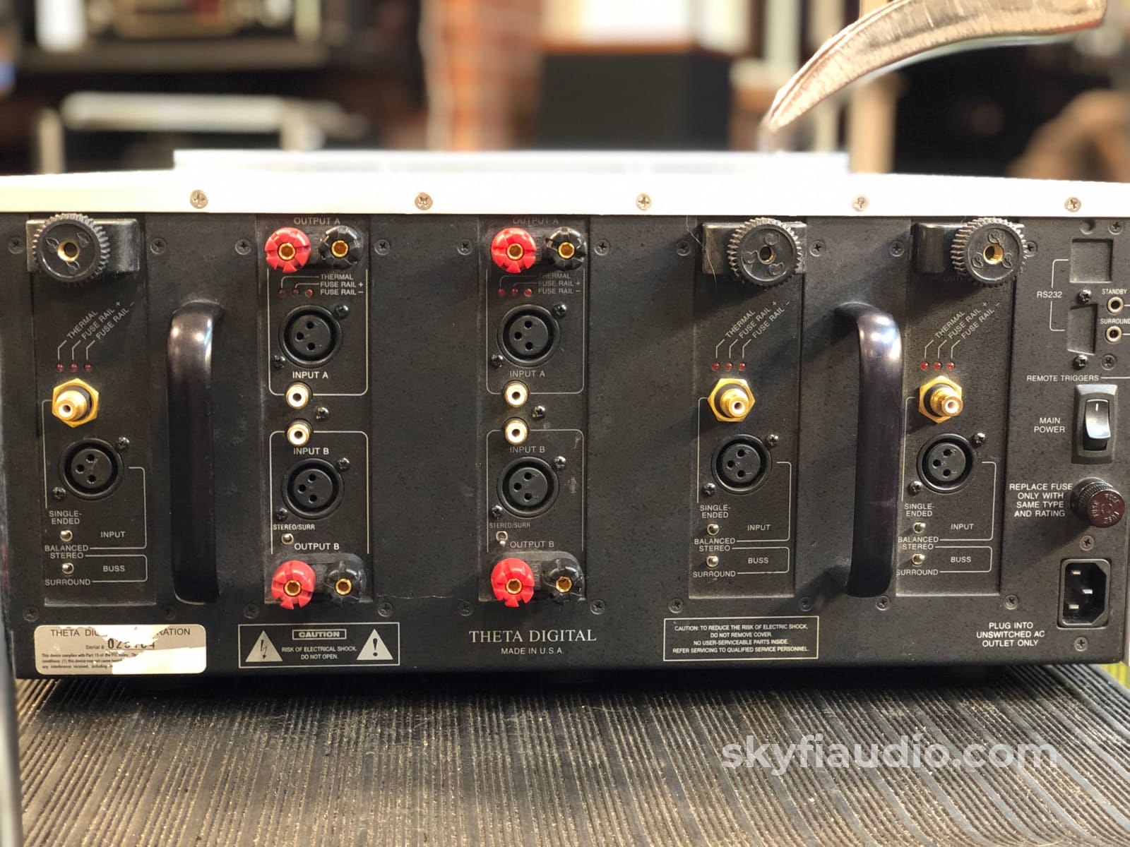 Theta Dreadnaught High Current 7 Channel Theater Amplifier