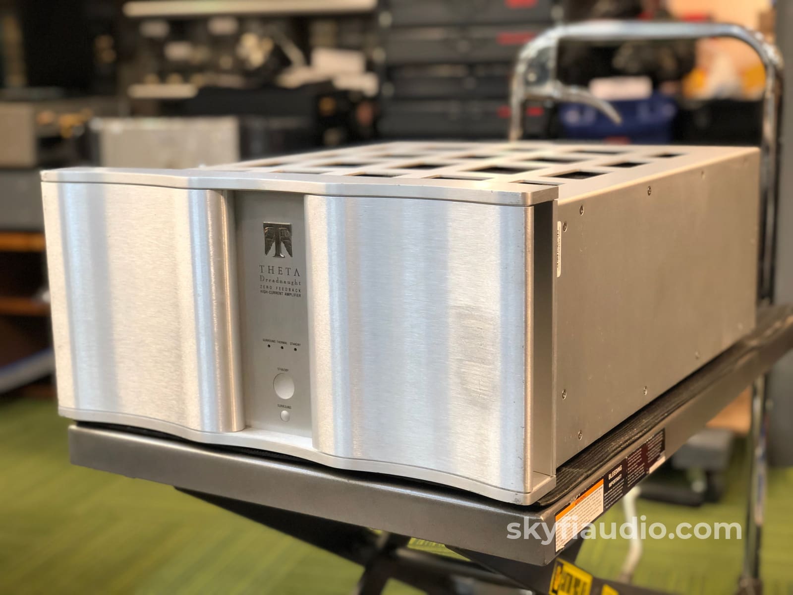 Theta Dreadnaught High Current 7 Channel Theater Amplifier