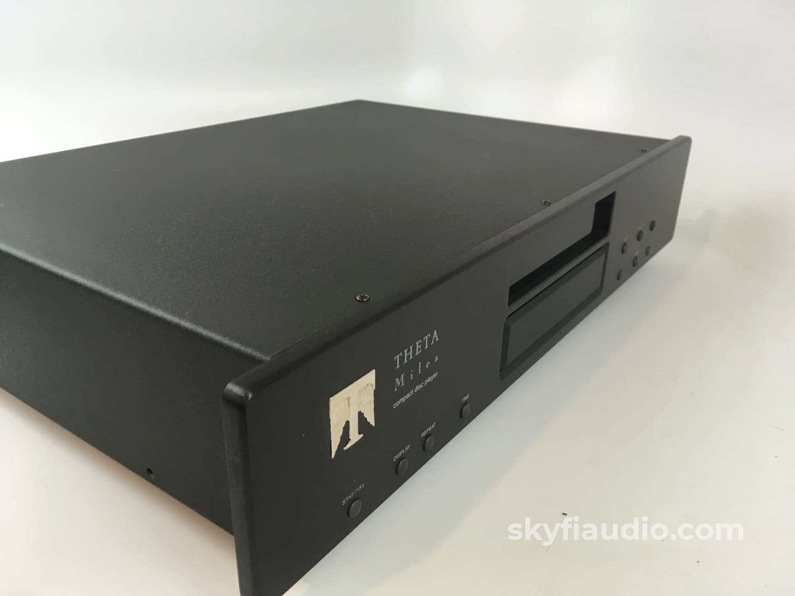 Theta Miles Cd Player With Inverted Platter System + Digital