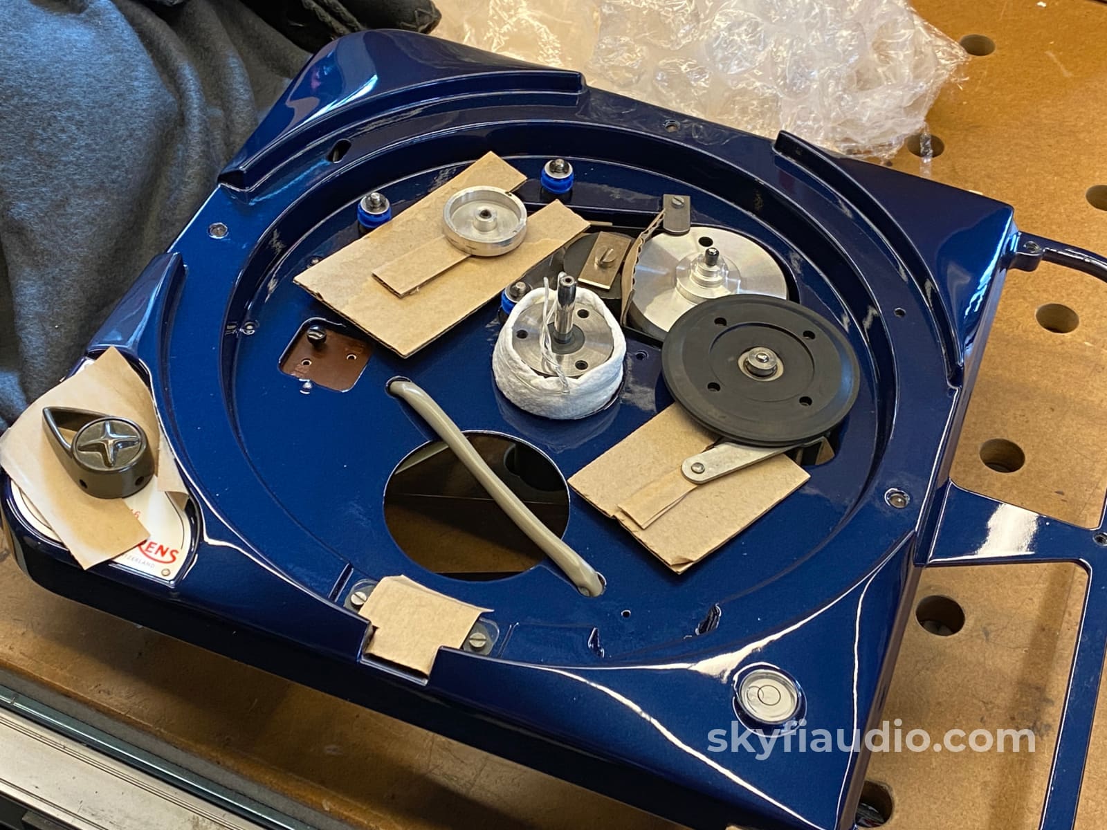 Thorens TD-124 Turntable W/ - Concrete Plinth and New Lyra Delos MC Phono Cartridge Turntable