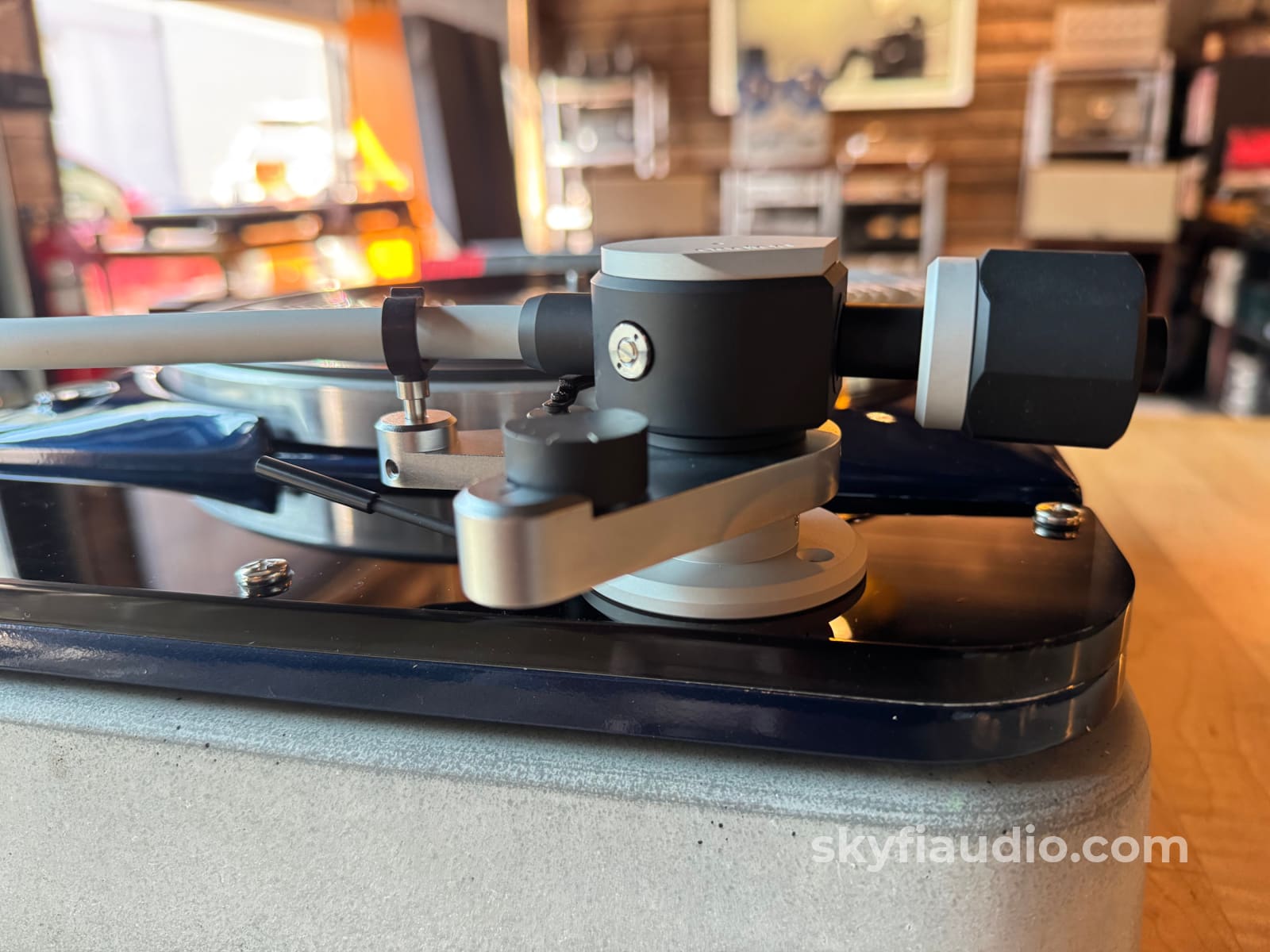 Thorens TD-124 Turntable W/ - Concrete Plinth and New Lyra Delos MC Phono Cartridge Turntable