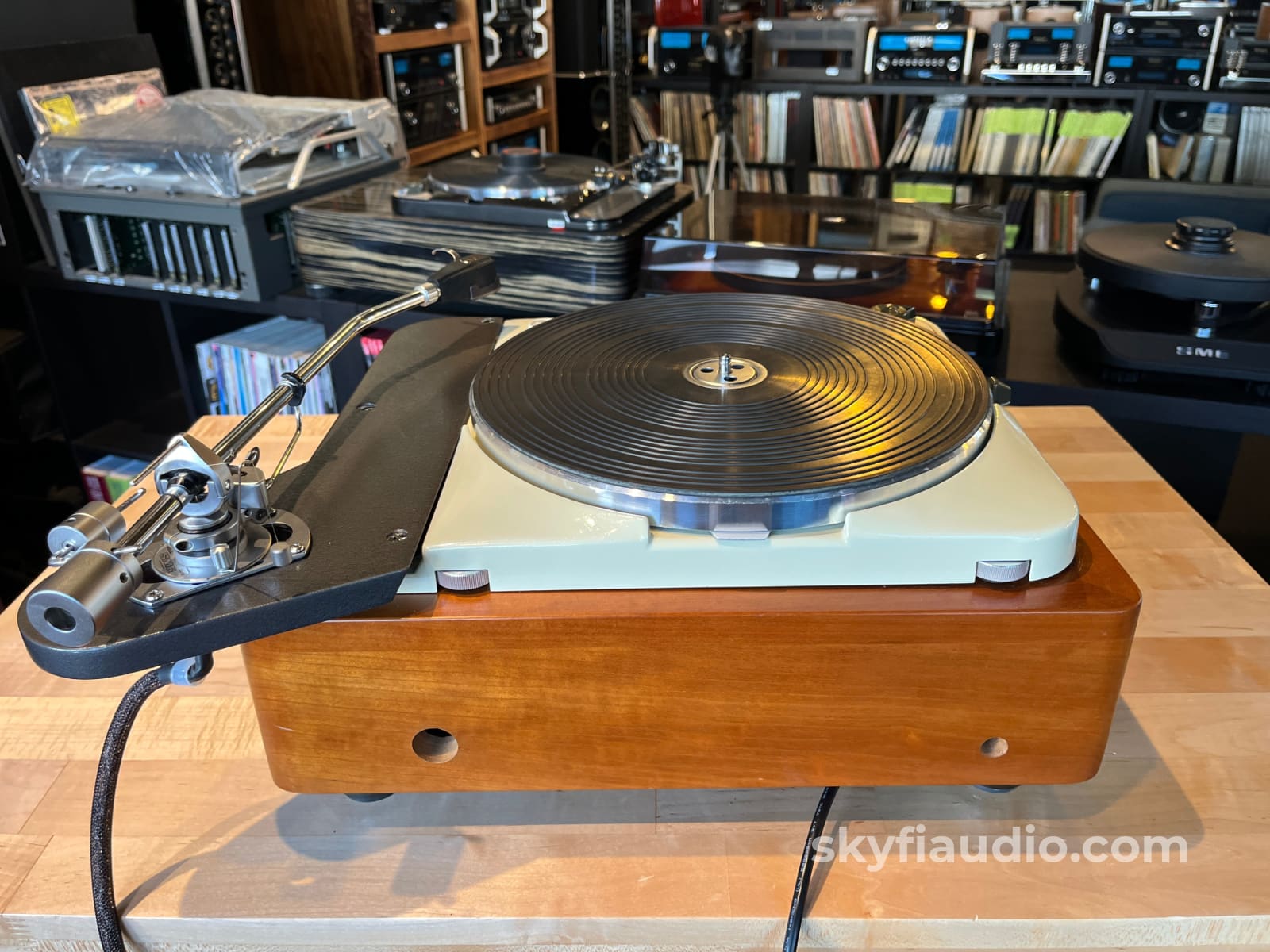 Thorens TD-124 Turntable W/ SME Arm and Ortofon GTX E SPU Cartridge - Custom Solid Wood Plinth - Turntable