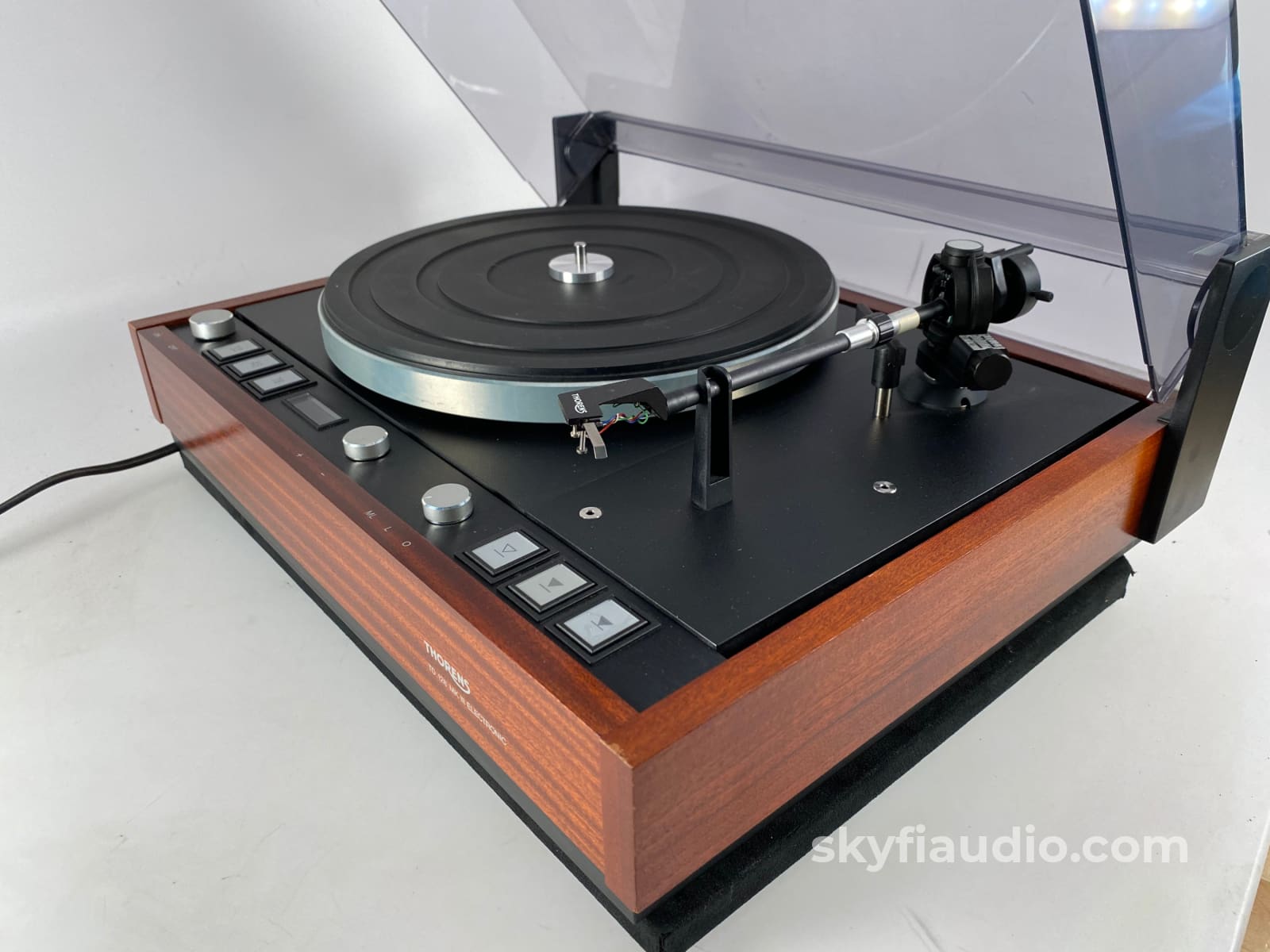 Thorens Td 126 Mkiii Belt Drive Turntable With New Sumiko Blue Point No. 2