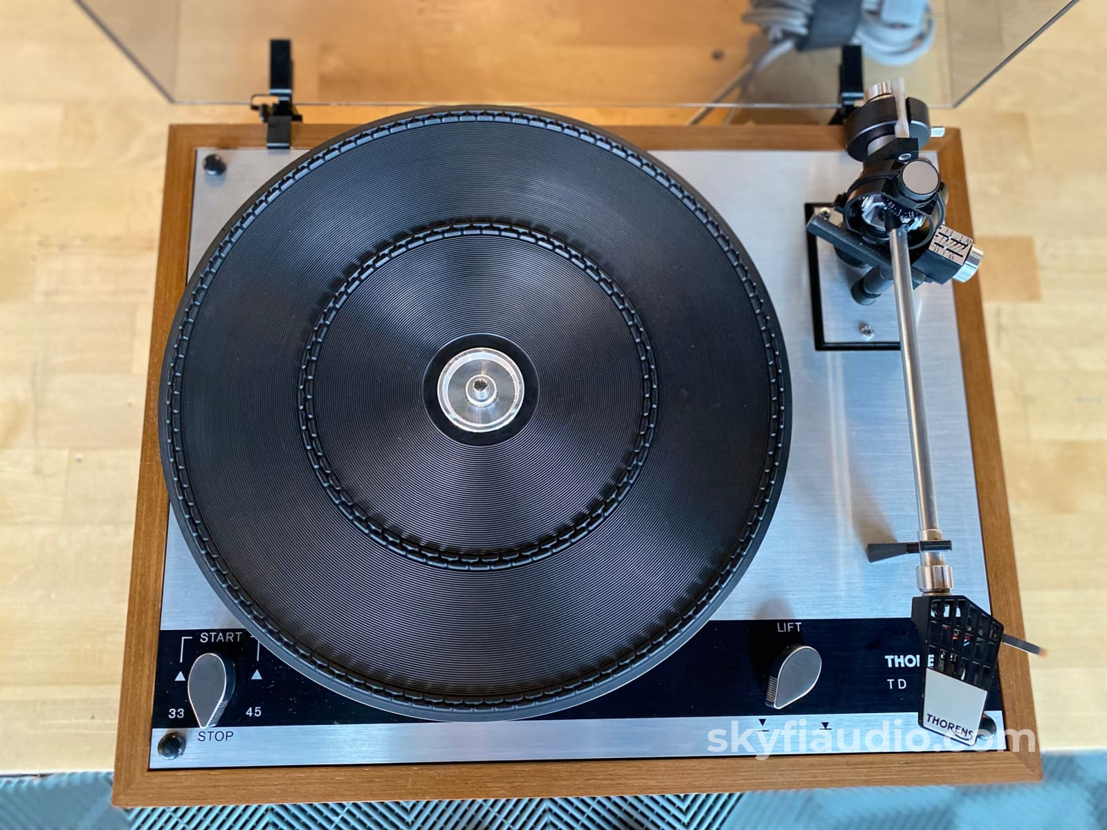 Thorens Td-145 Vintage Turntable W/Stanton Cartridge