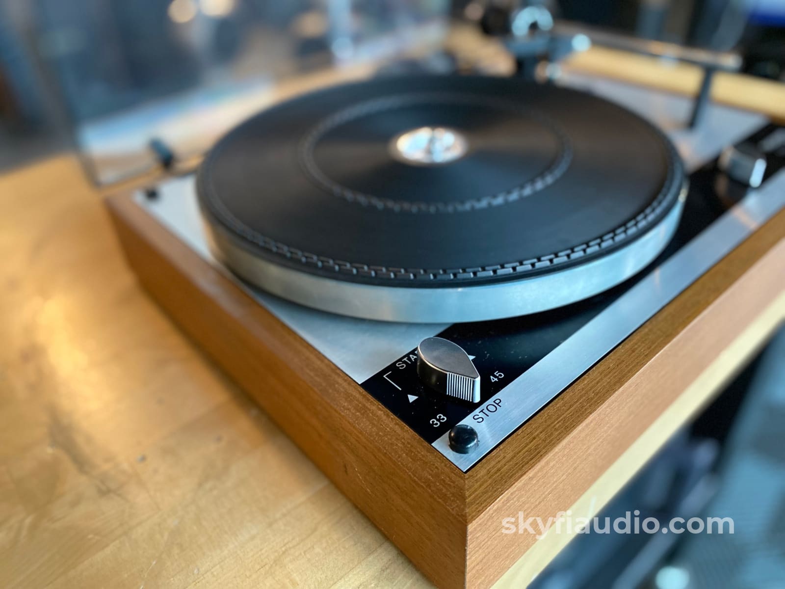 Thorens Td-145 Vintage Turntable W/Stanton Cartridge