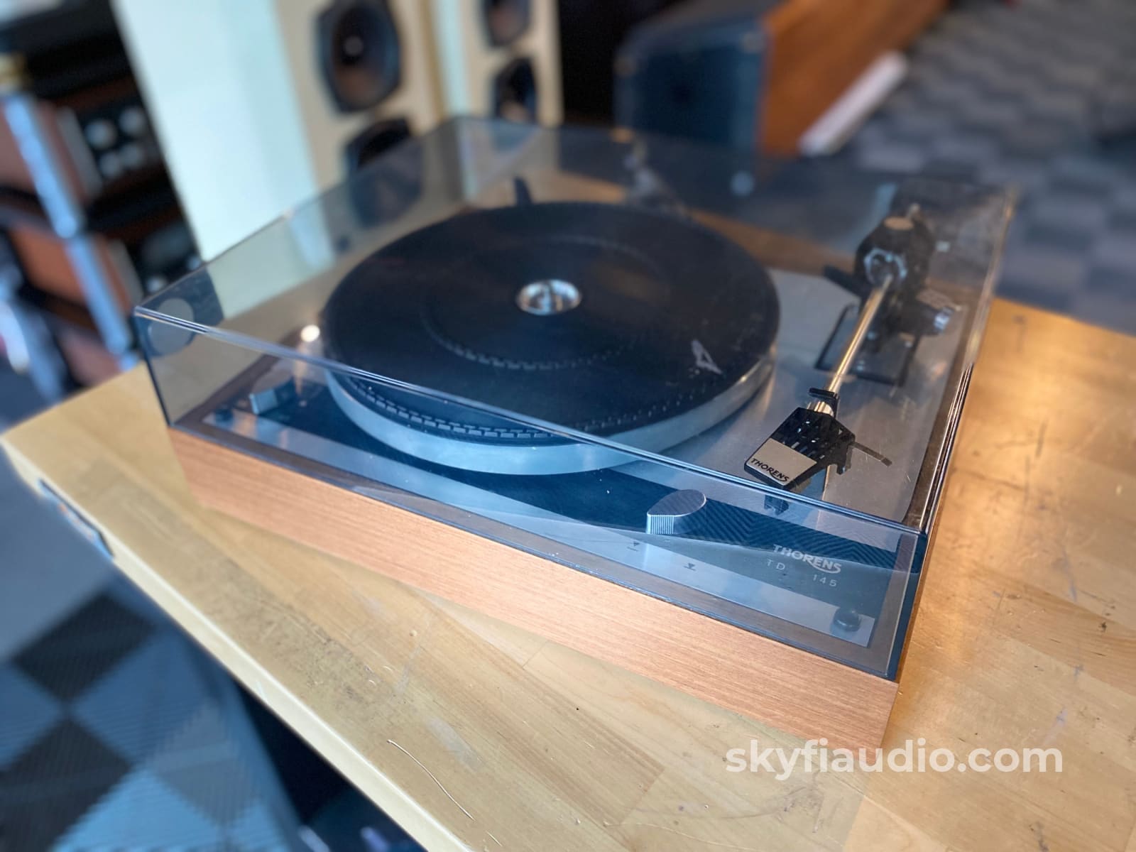 Thorens Td-145 Vintage Turntable W/Stanton Cartridge