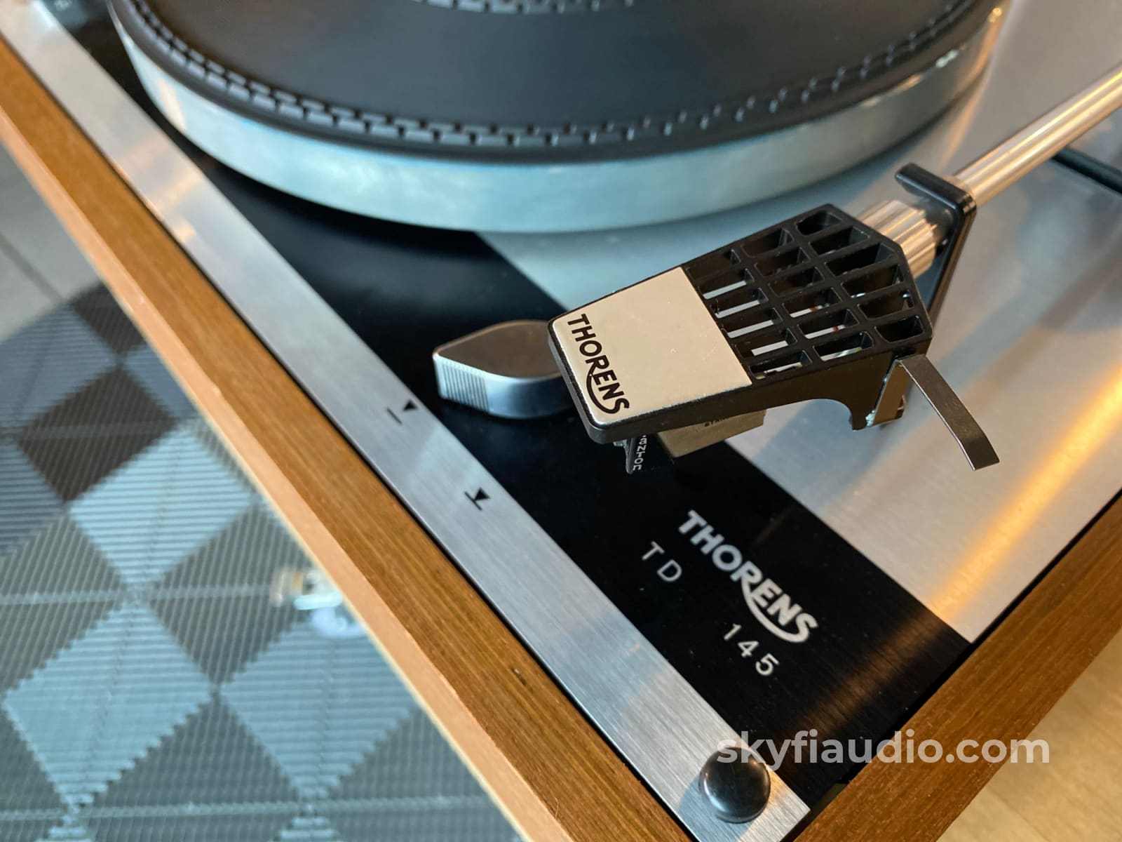 Thorens Td-145 Vintage Turntable W/Stanton Cartridge