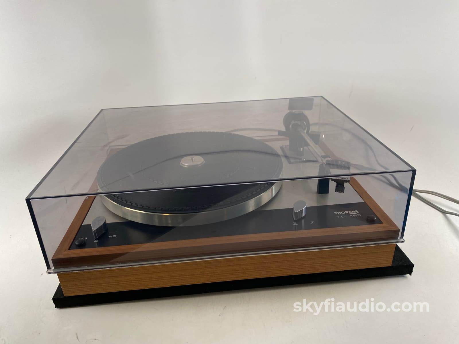 Thorens TD 160 Vintage Turntable With Brand New Sumiko Amethyst Cartri