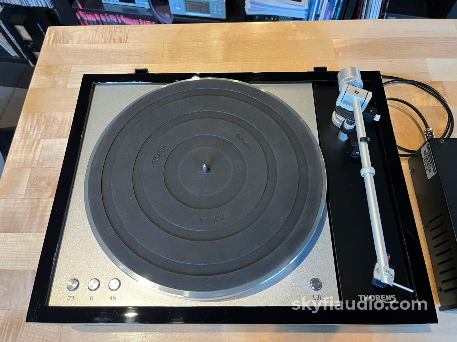 Thorens TD 1601 Belt Drive Semi Automatic Turntable W/ New Sumiko BP No.3 Cartridge - Turntable