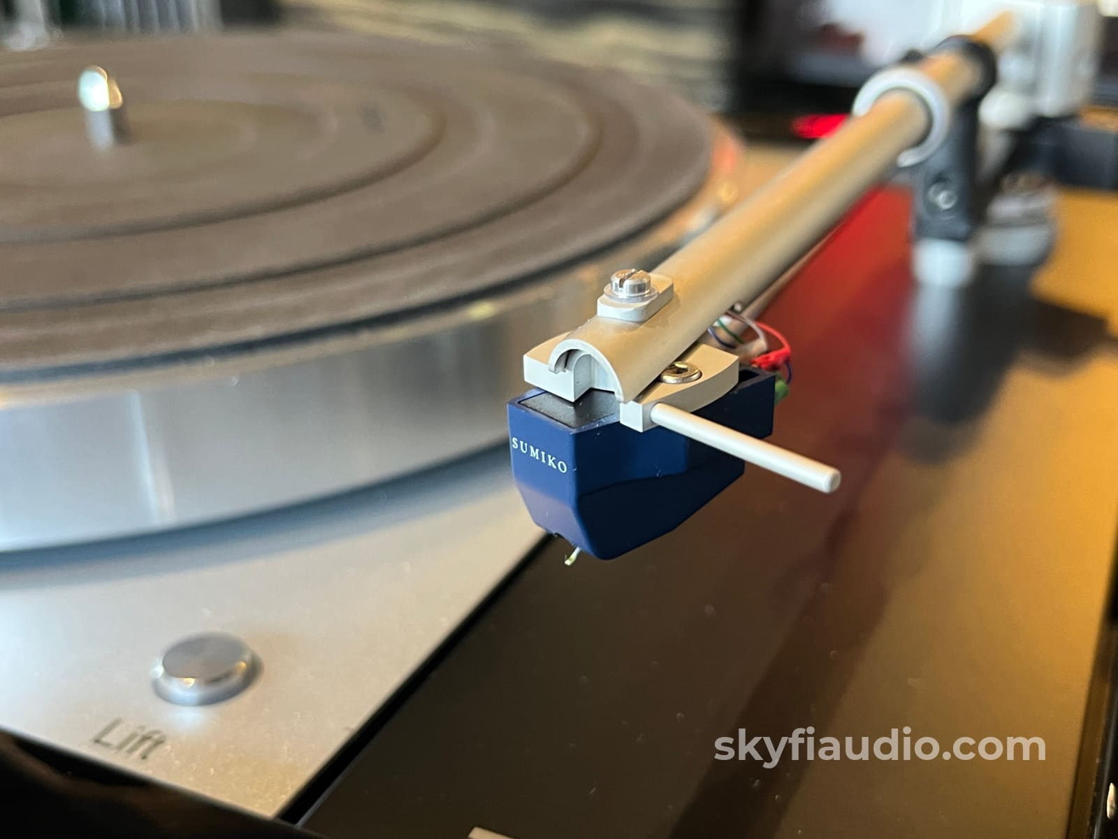 Thorens TD 1601 Belt Drive Semi Automatic Turntable W/ New Sumiko BP No.3 Cartridge - Turntable