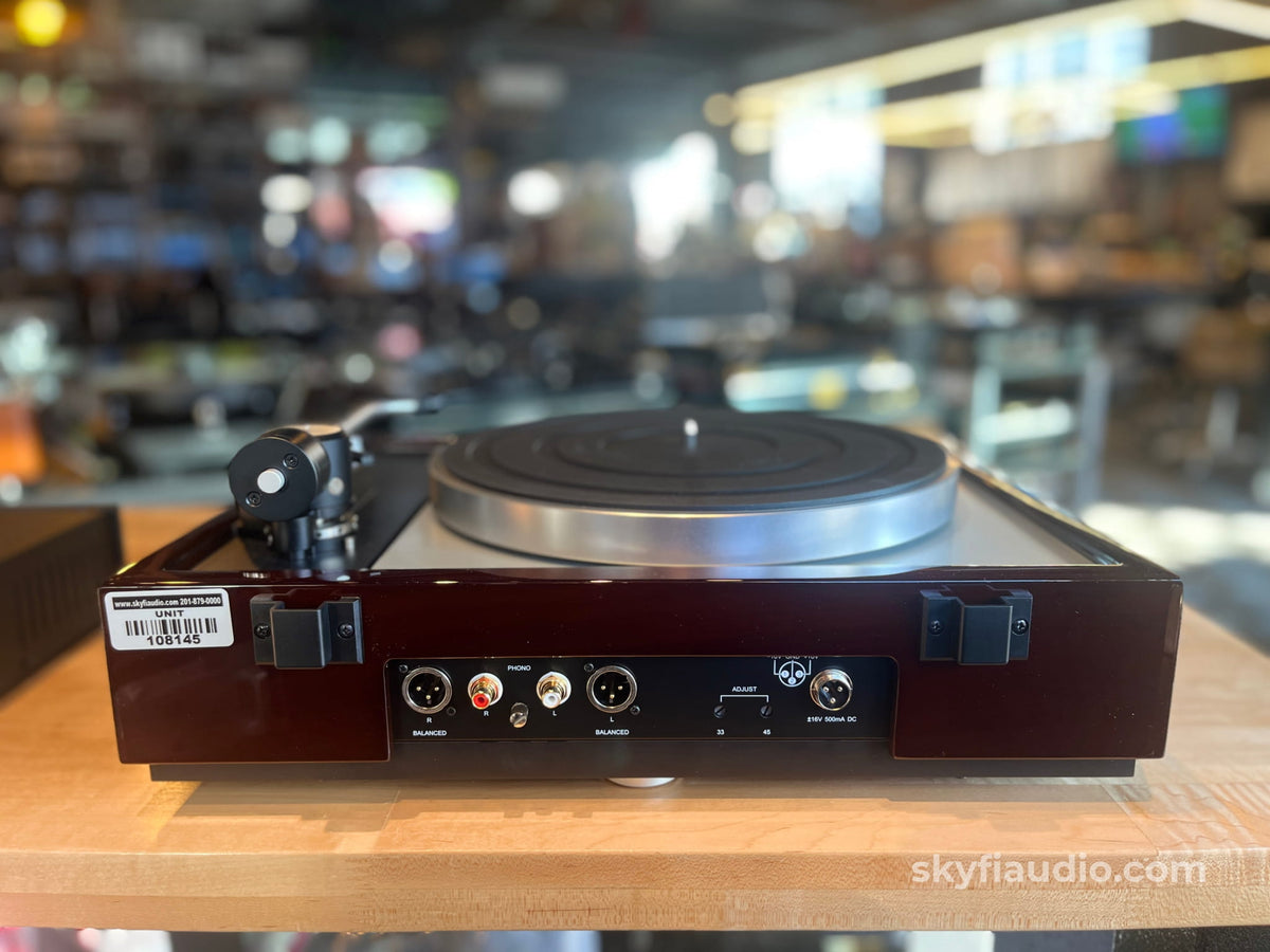 Thorens TD 1601 Turntable W/ New Hana ML Cartridge - Open Box - Turntable