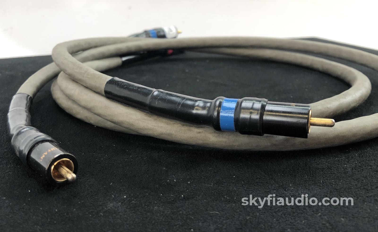Tiffany Analog Rca Interconnects (Pair) - Super Rare And New Condition 1M Cables