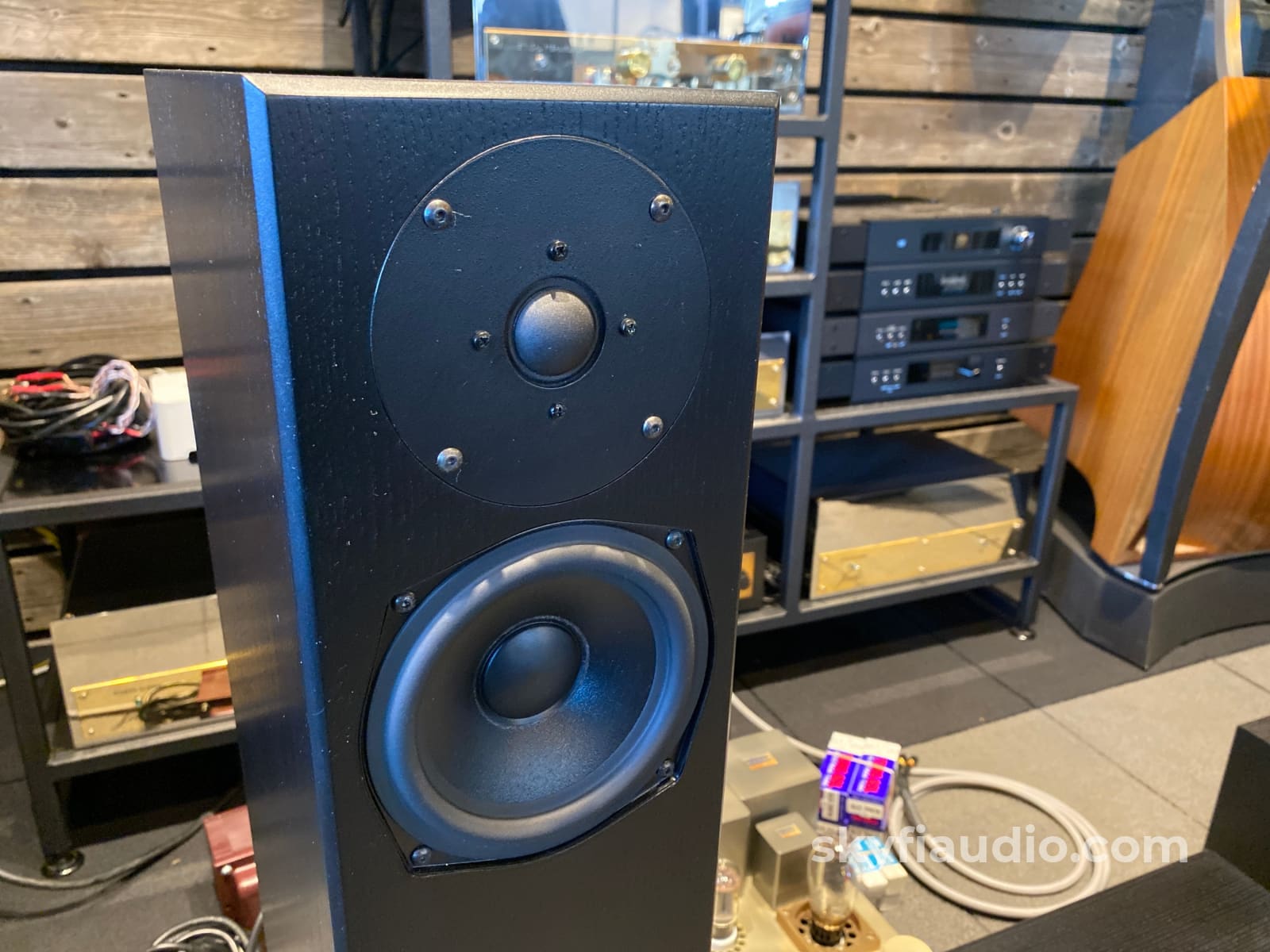 Totem Sttaf Floorstanding Speakers With Mite-T Center