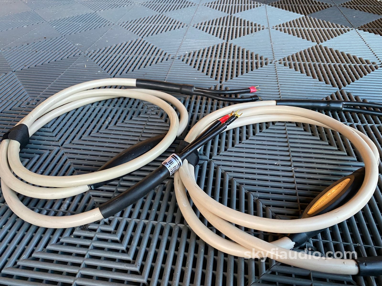 Transparent Audio MusicWave Plus Speaker Cables - Spades, 10'