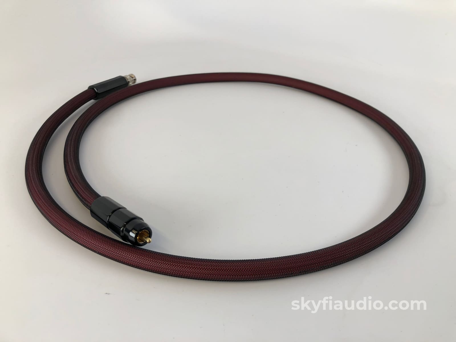 Transparent Reference Series 75-Ohm Digital Link Cable In Box - 5Ft Cables