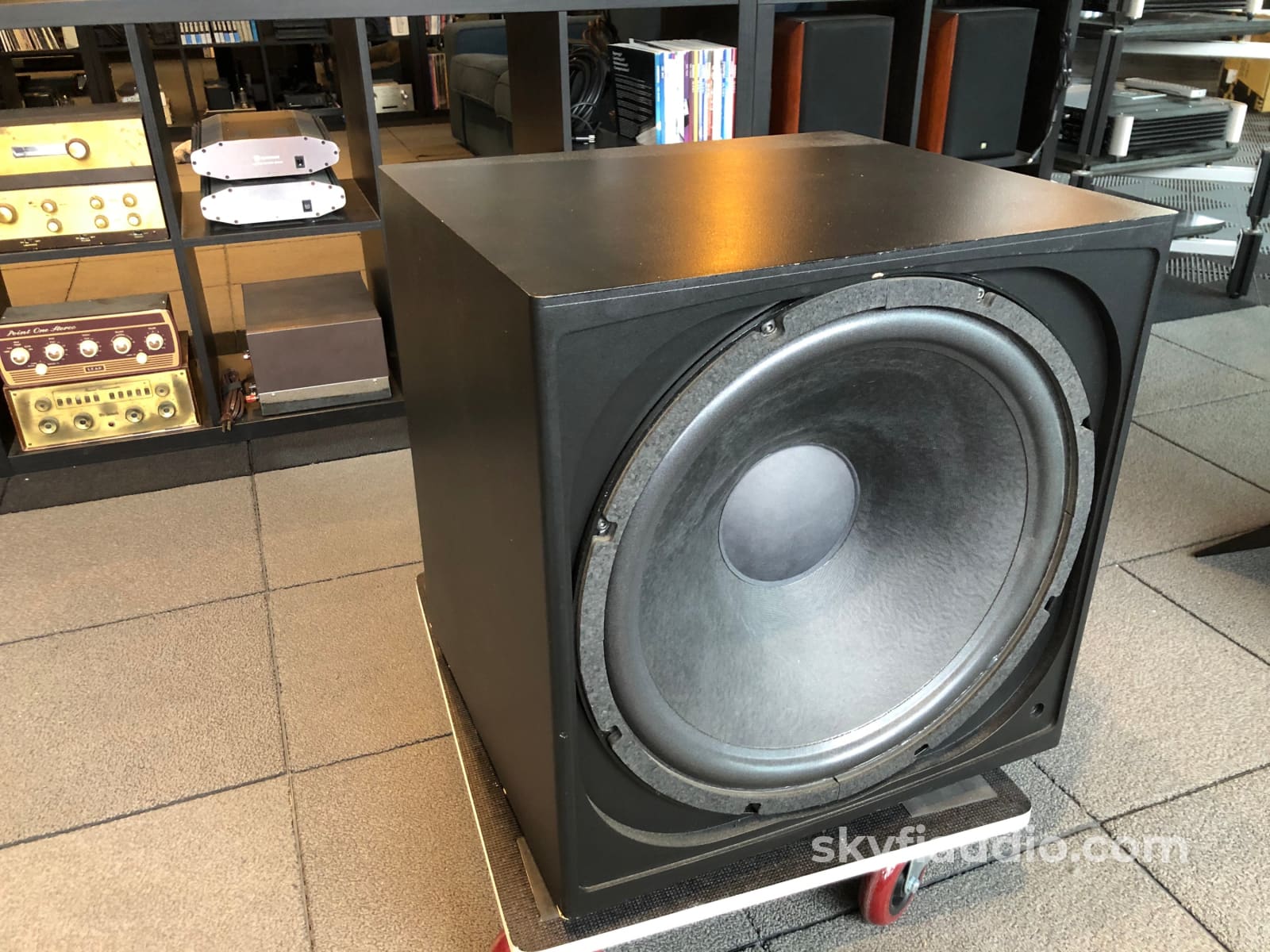 Triad Inroom Powersub Subwoofer - Massive 15 Driver And 300W Amp Thx Certified Speakers