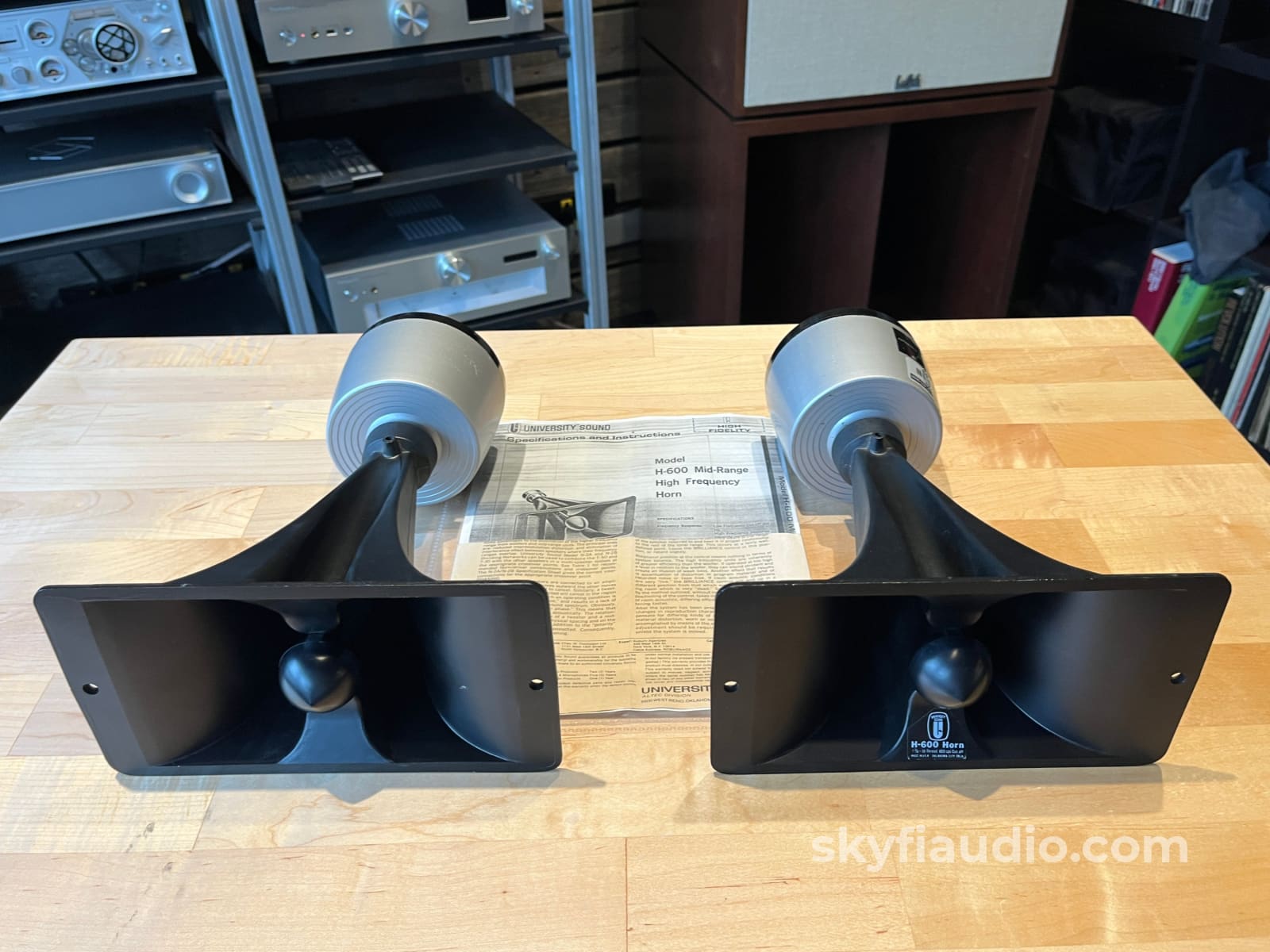 University Sound H600 Horn Speaker Driver Pair Speakers