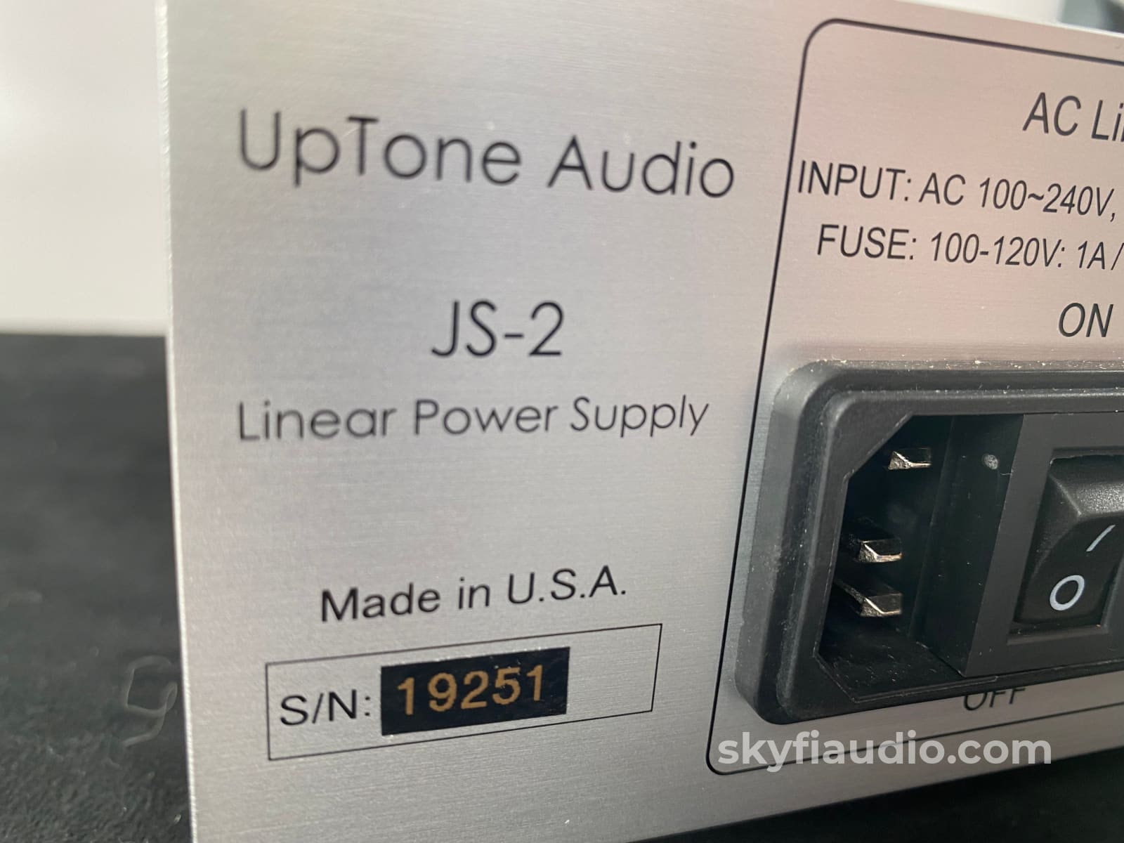 Uptone Audio Js-2 Linear Power Supply